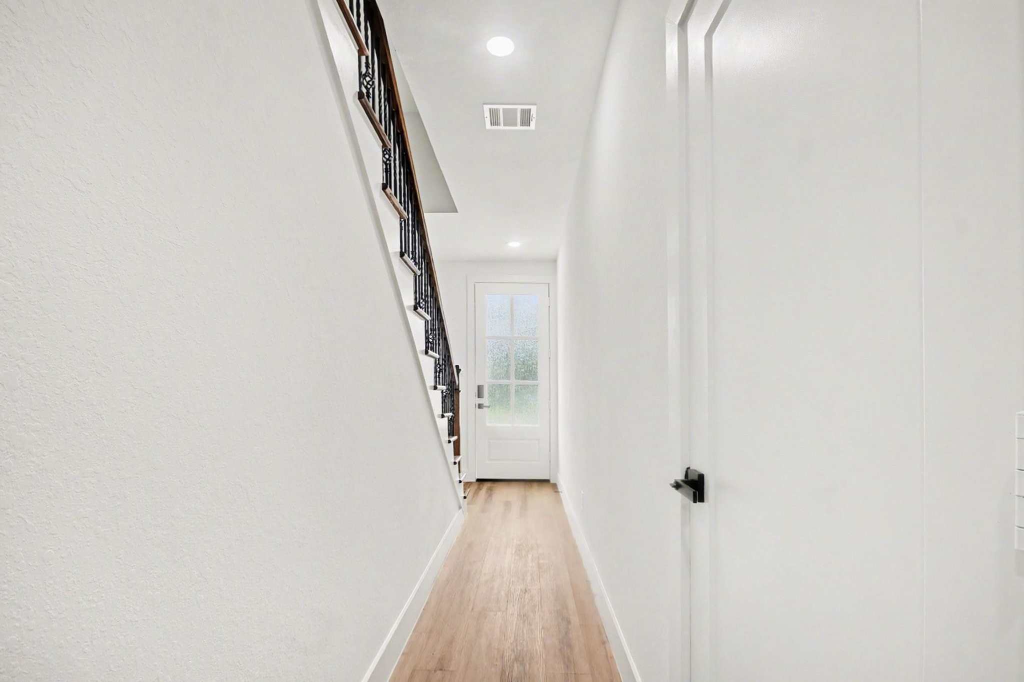 123 Milby Street Property Photo 4