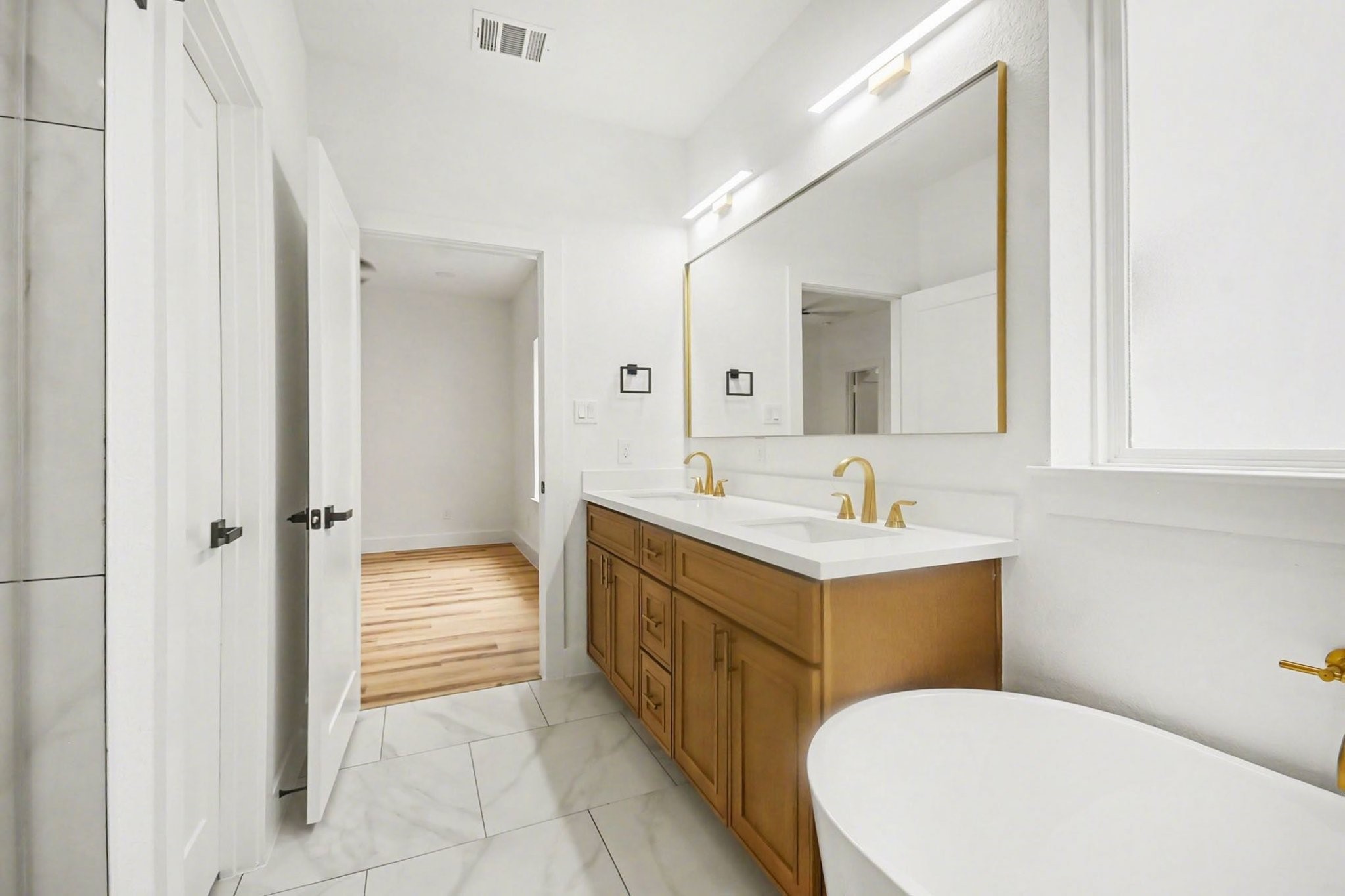 123 Milby Street Property Photo 22