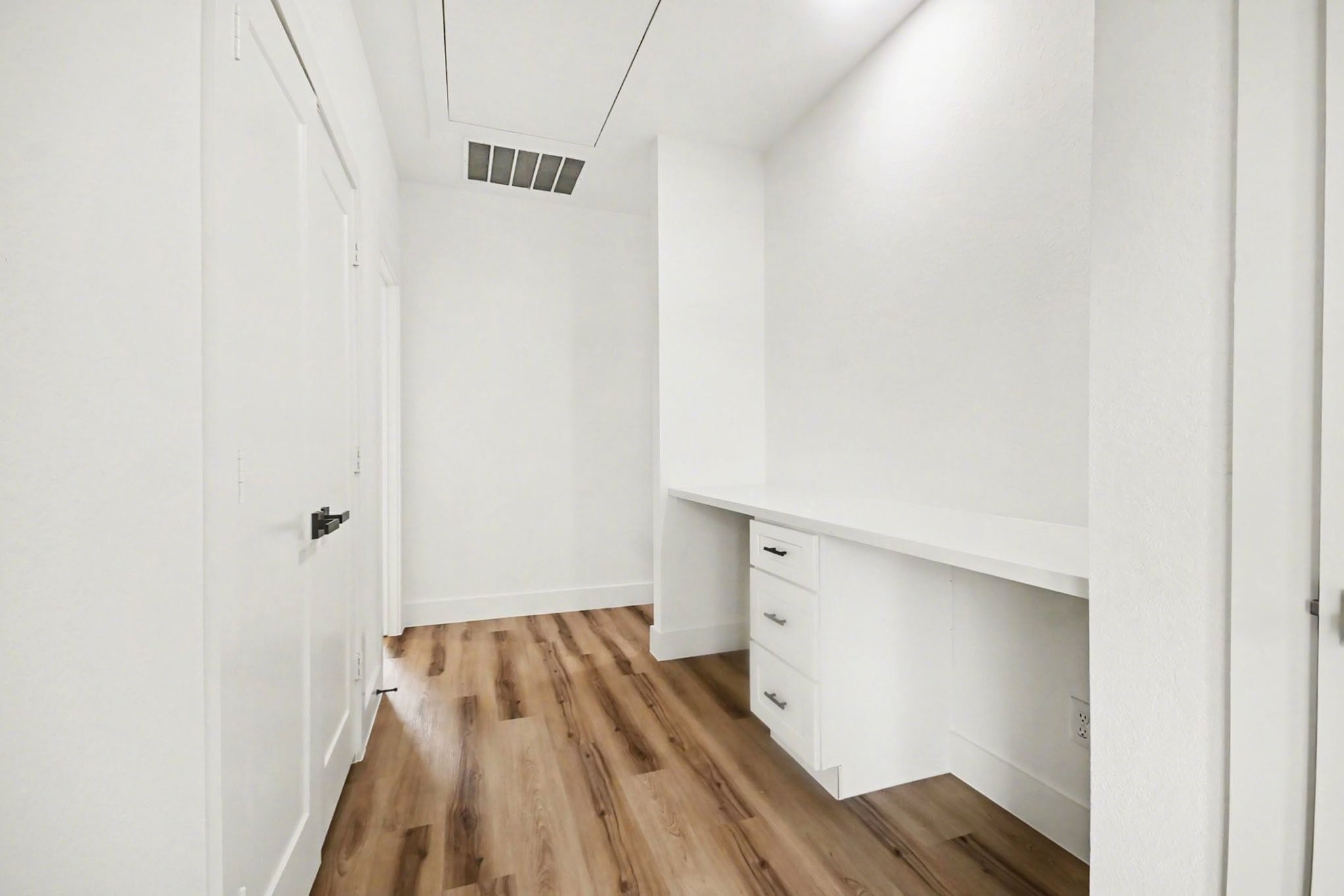 123 Milby Street Property Photo 24