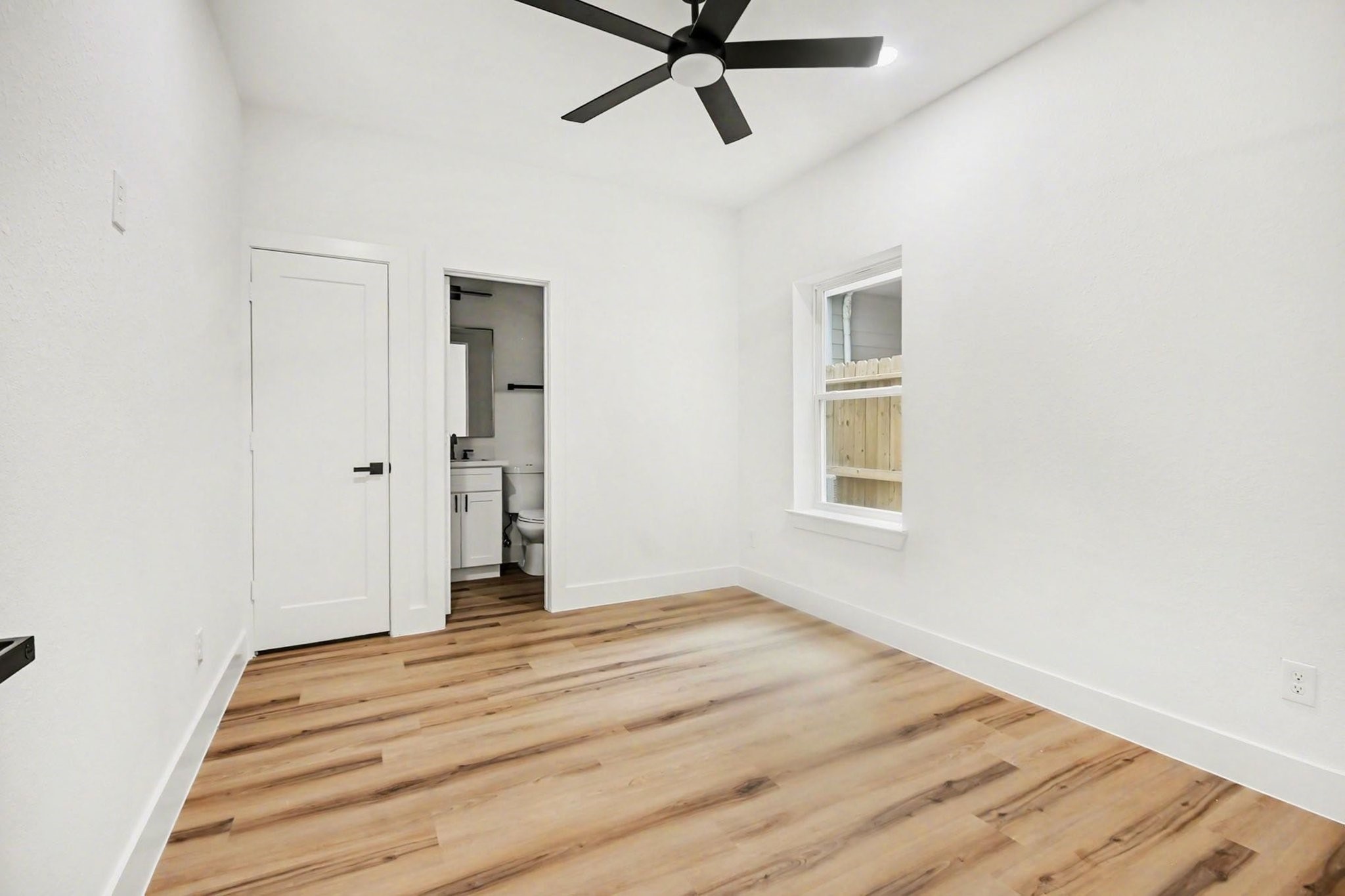123 Milby Street Property Photo 25