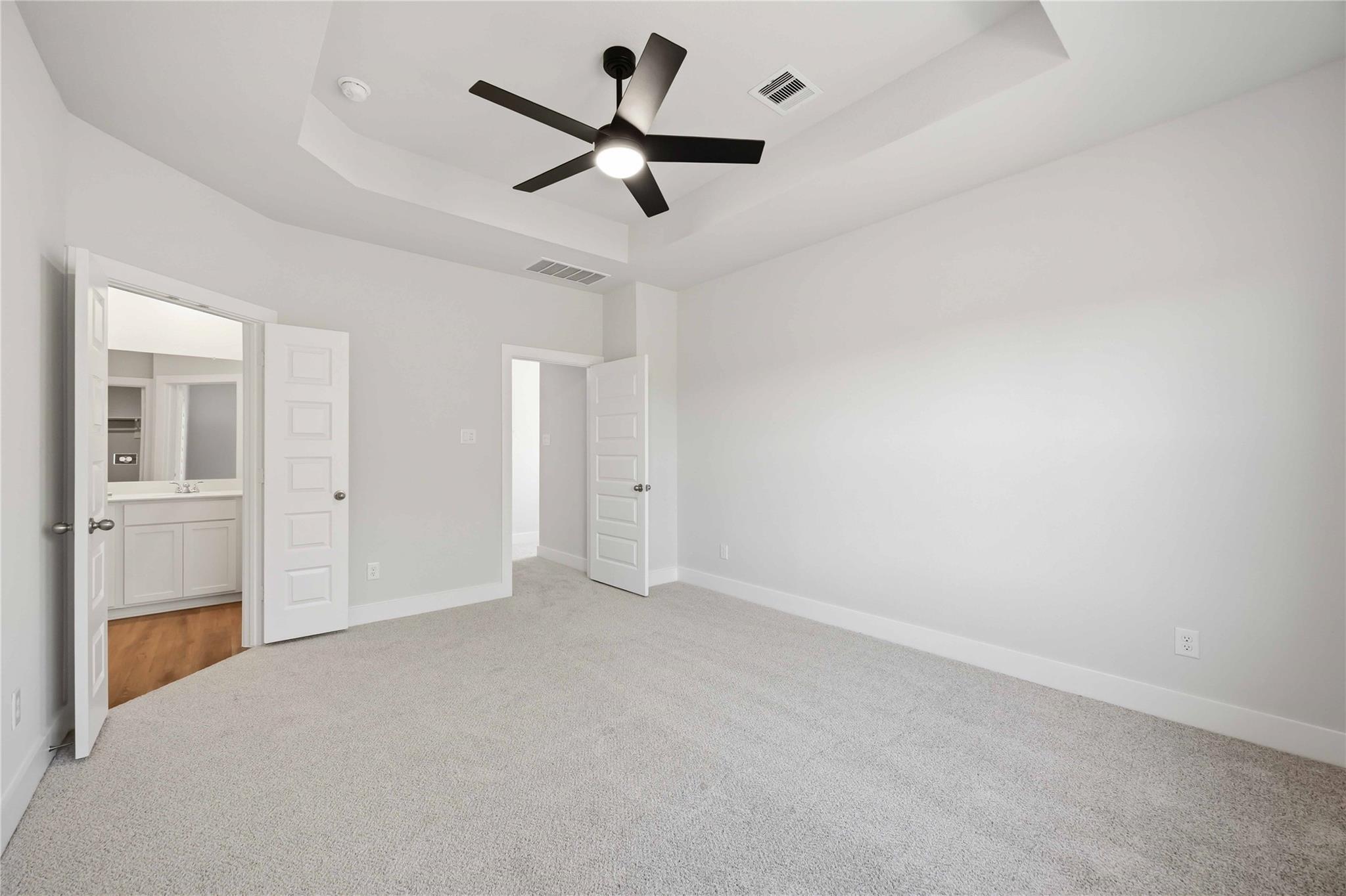 13403 Sun Cay Drive Property Photo 8