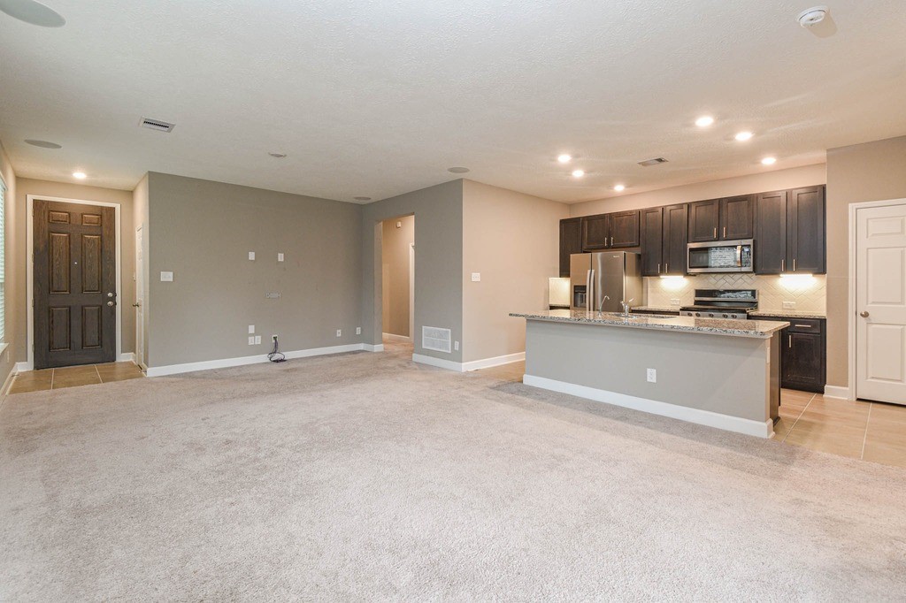 20912 Sheffield Park Drive Property Photo 4