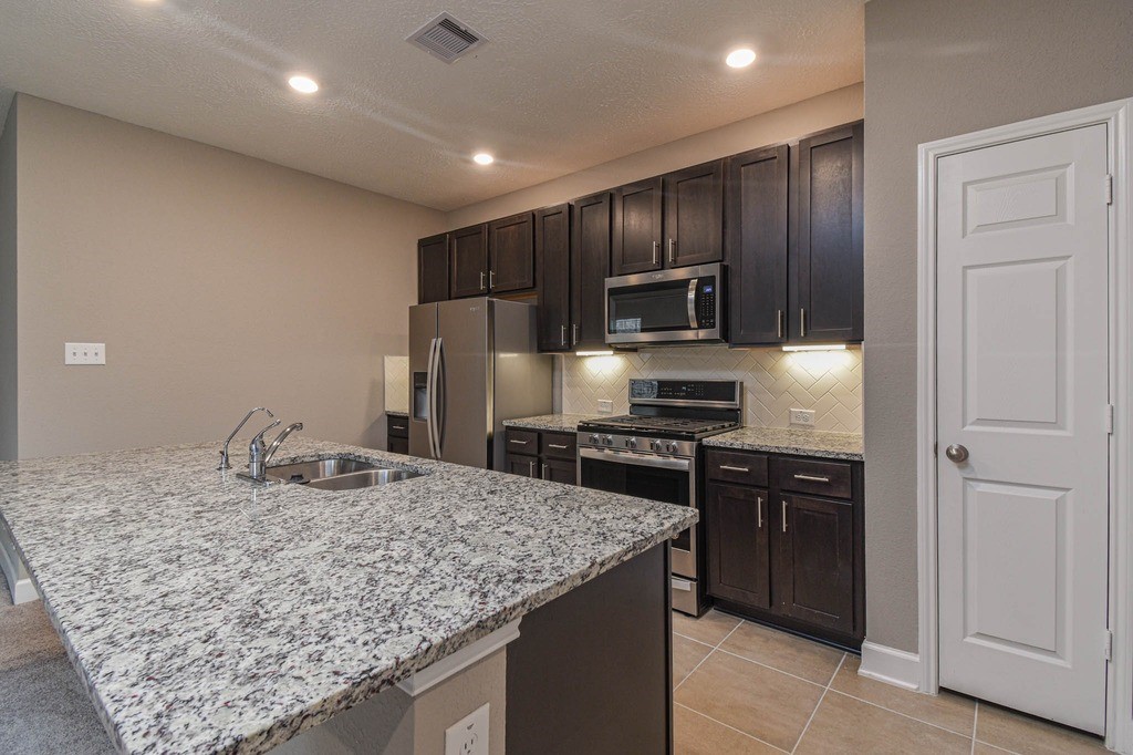 20912 Sheffield Park Drive Property Photo 10