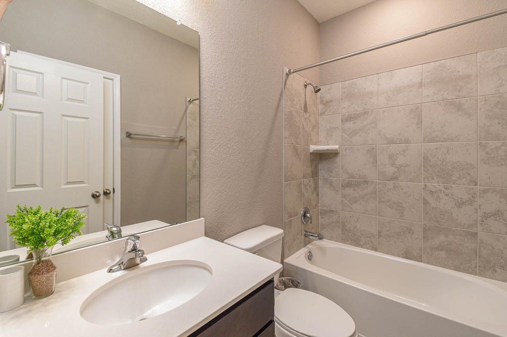 20912 Sheffield Park Drive Property Photo 12