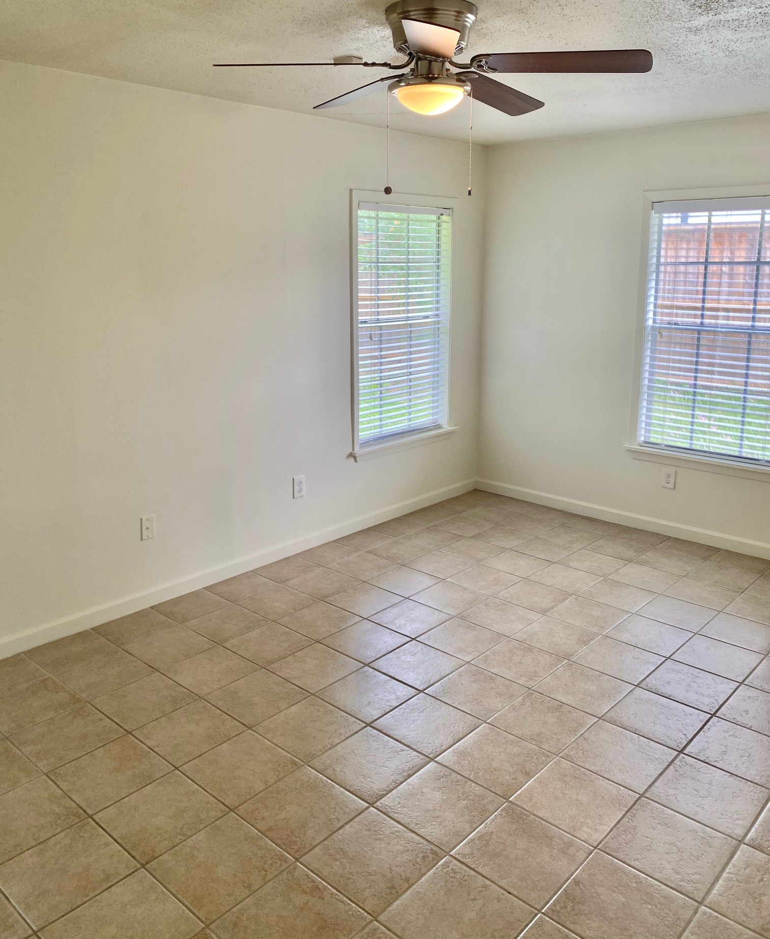 512 Wilmington Drive Property Photo 9