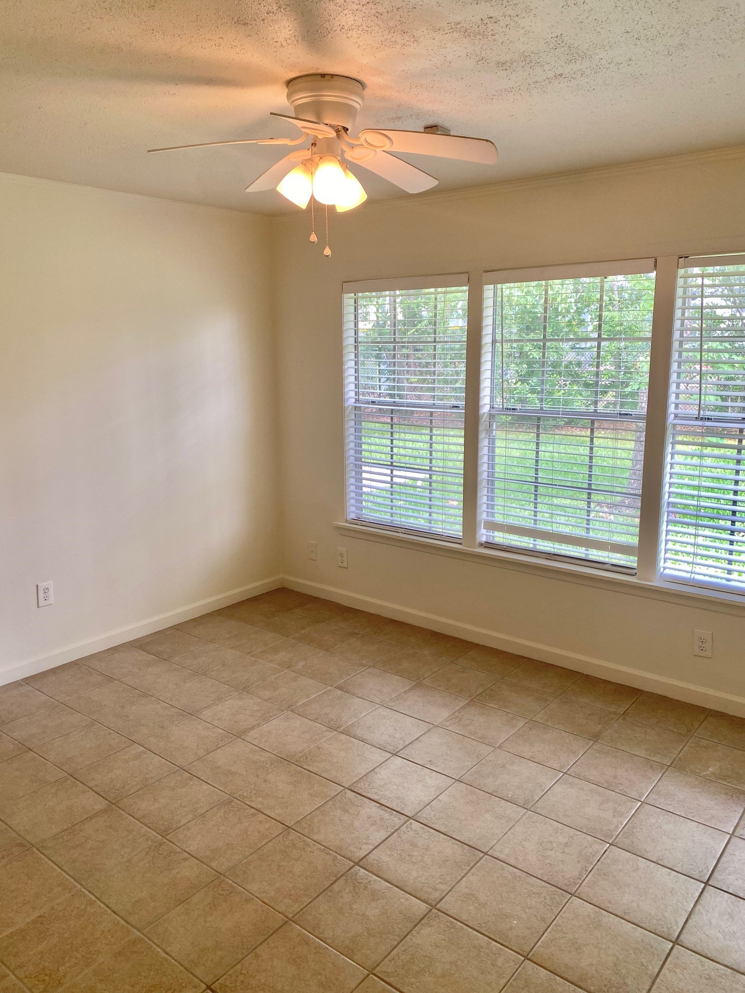 512 Wilmington Drive Property Photo 12