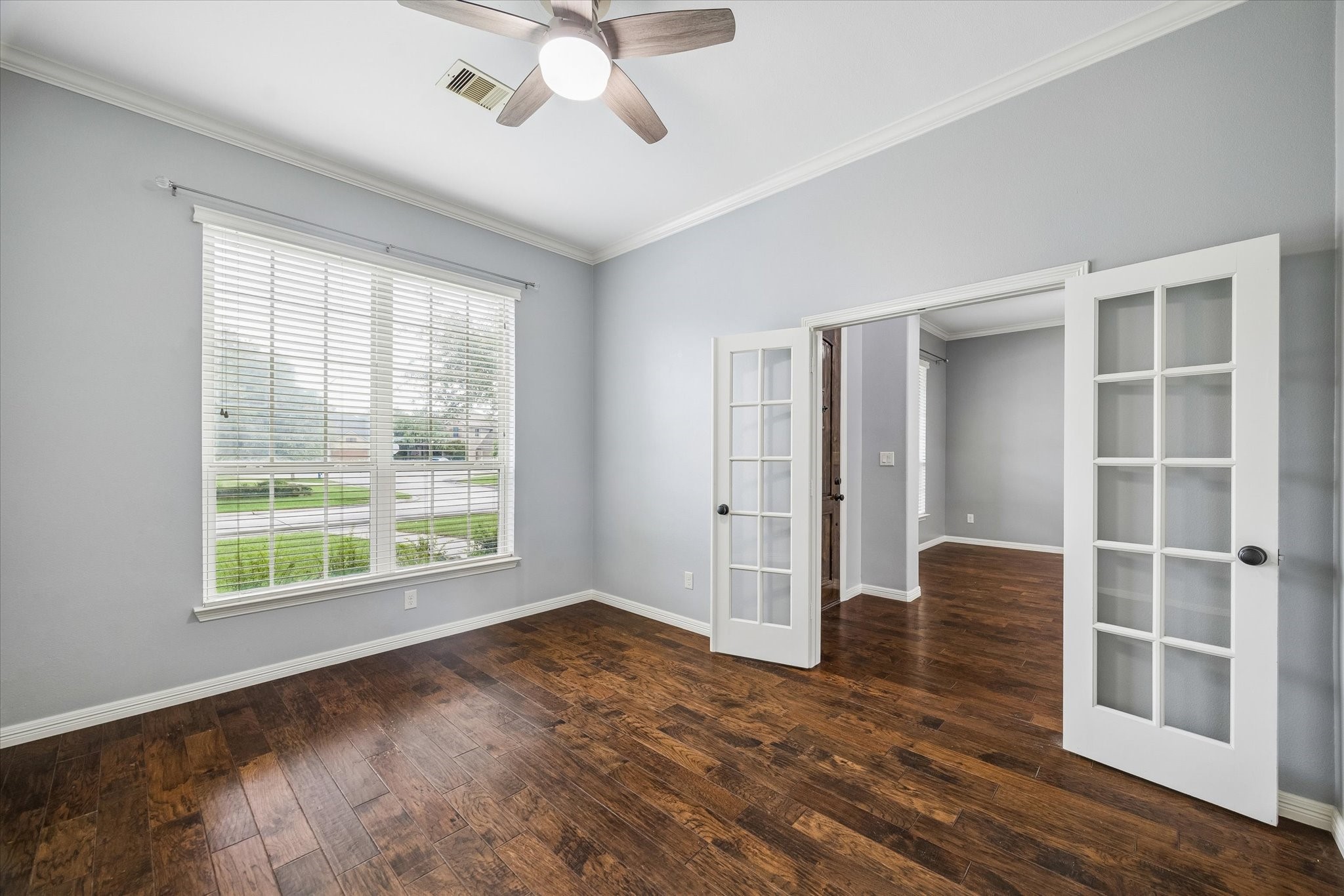 1735 Sylvia Springs Lane Property Photo 3