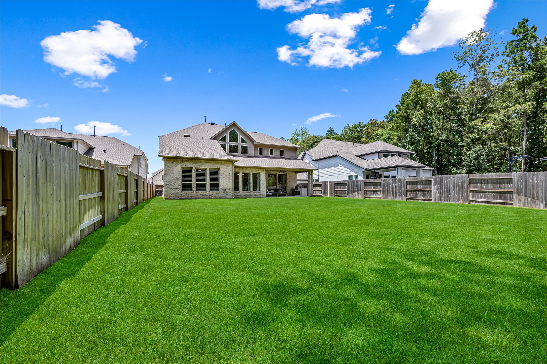 626 Bronze Bristol Street Property Photo 37