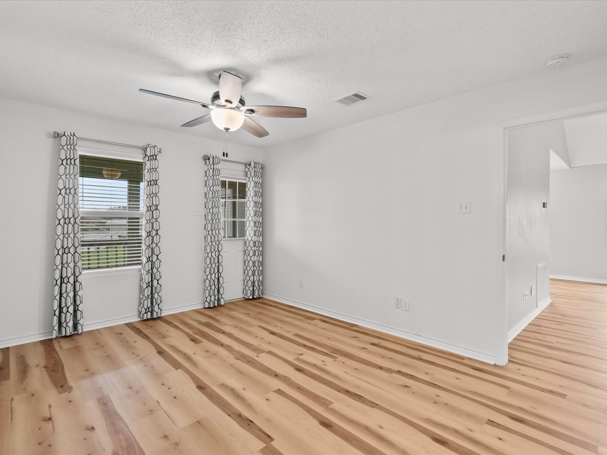 5317 County Road 868e Property Photo 10