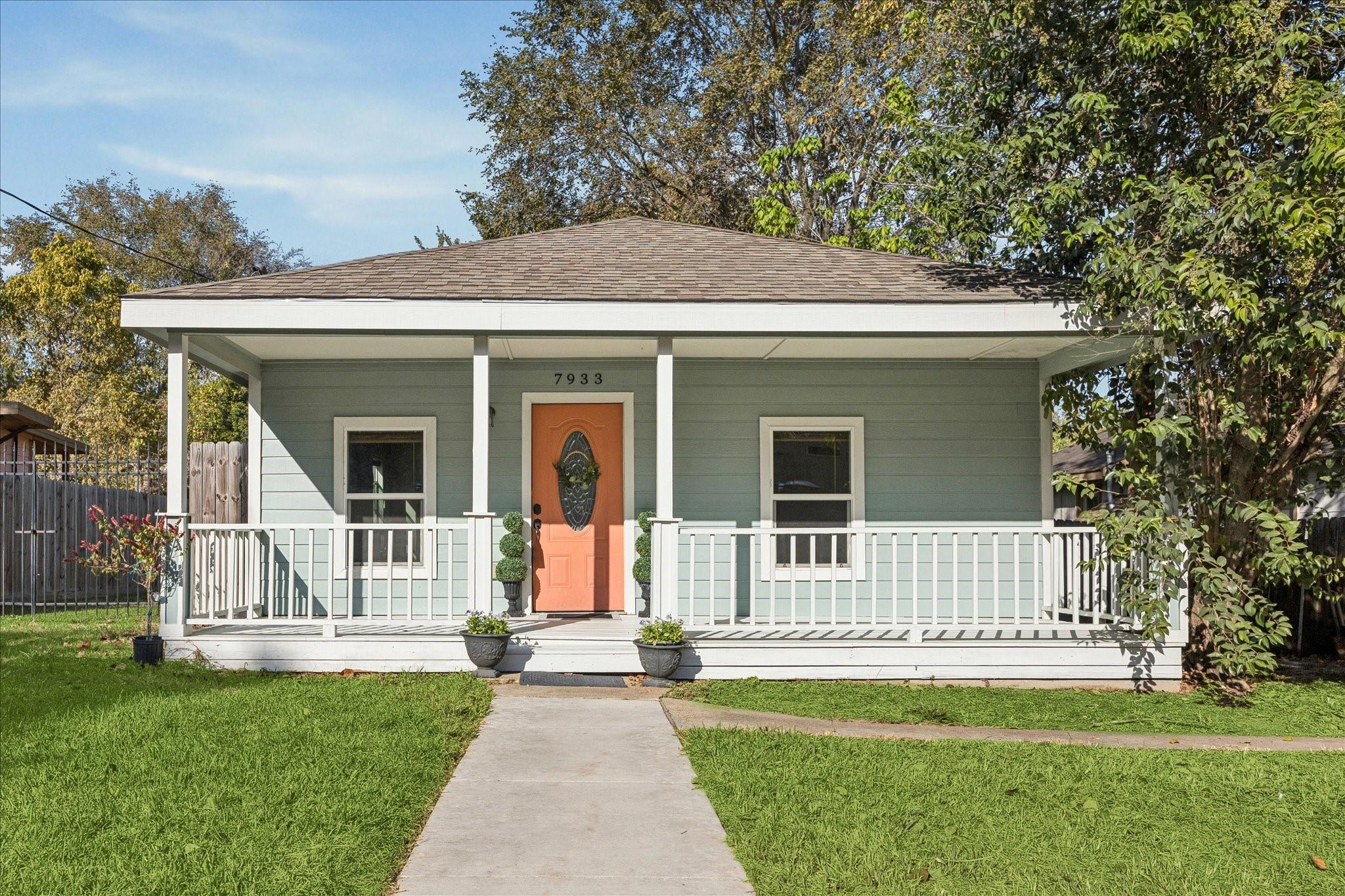 7933 Elwood Street Property Photo 1