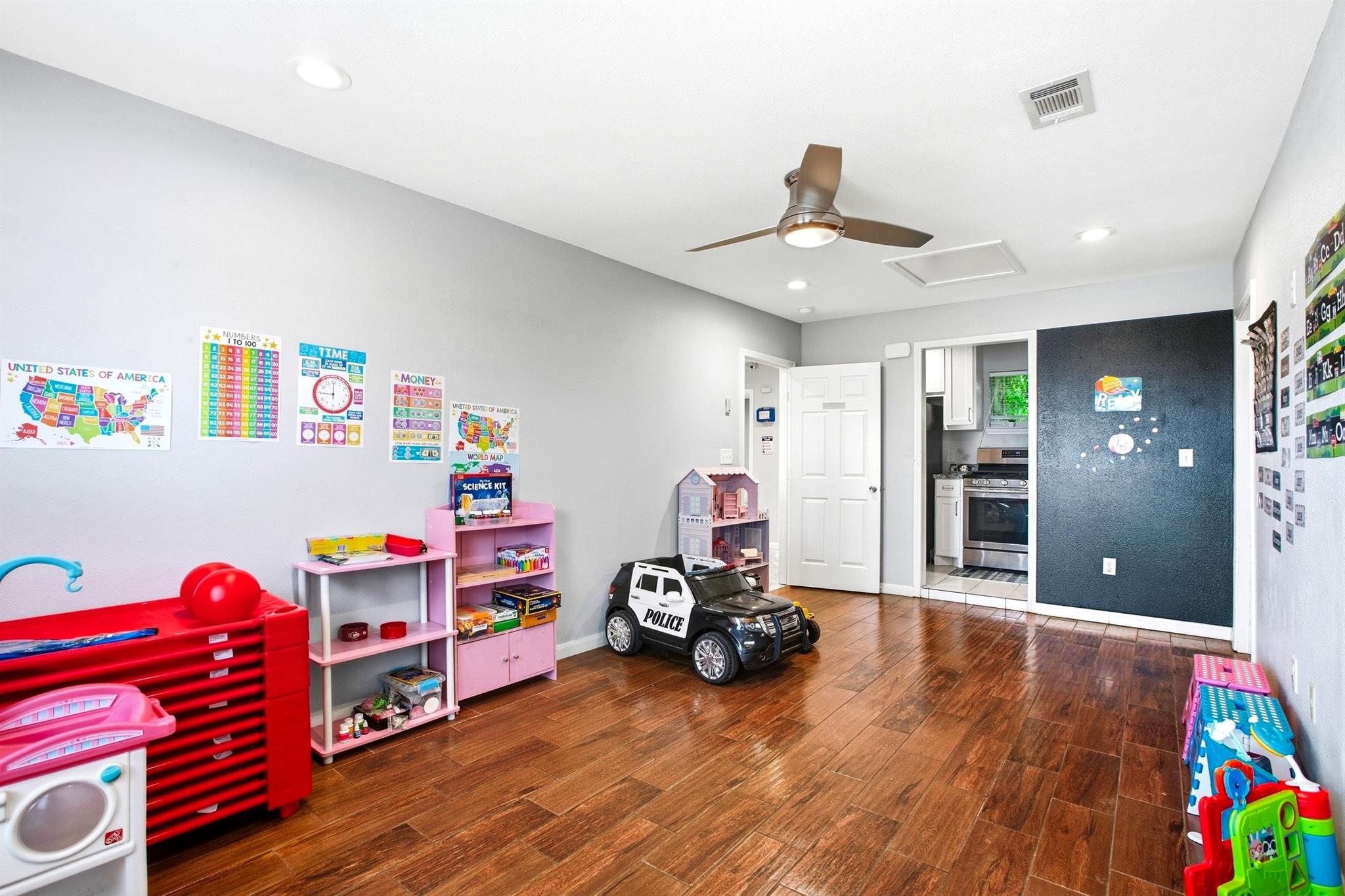 5302 Treaschwig Road Property Photo 25