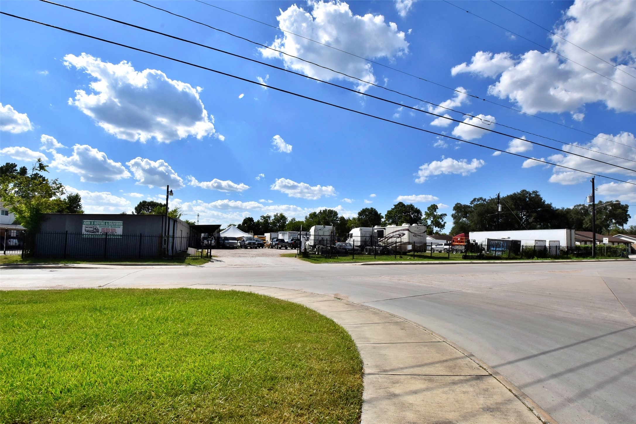 1915 Sherwood Forest Street Property Photo 12