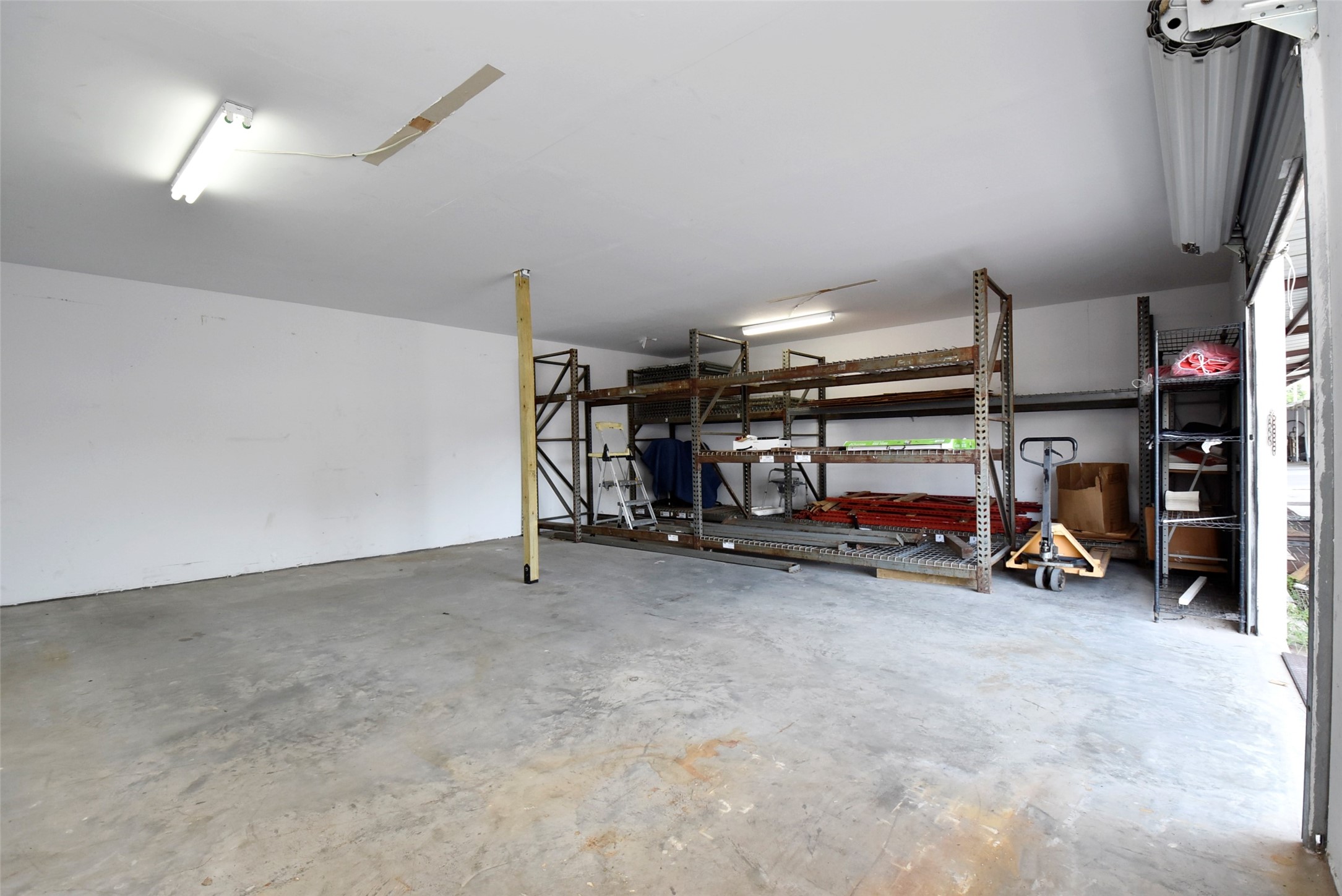 1915 Sherwood Forest Street Property Photo 24