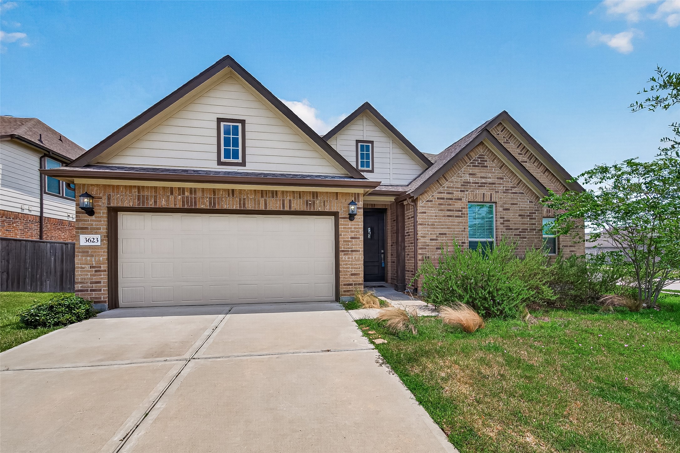 3623 Rock Ledge Drive Property Photo 2