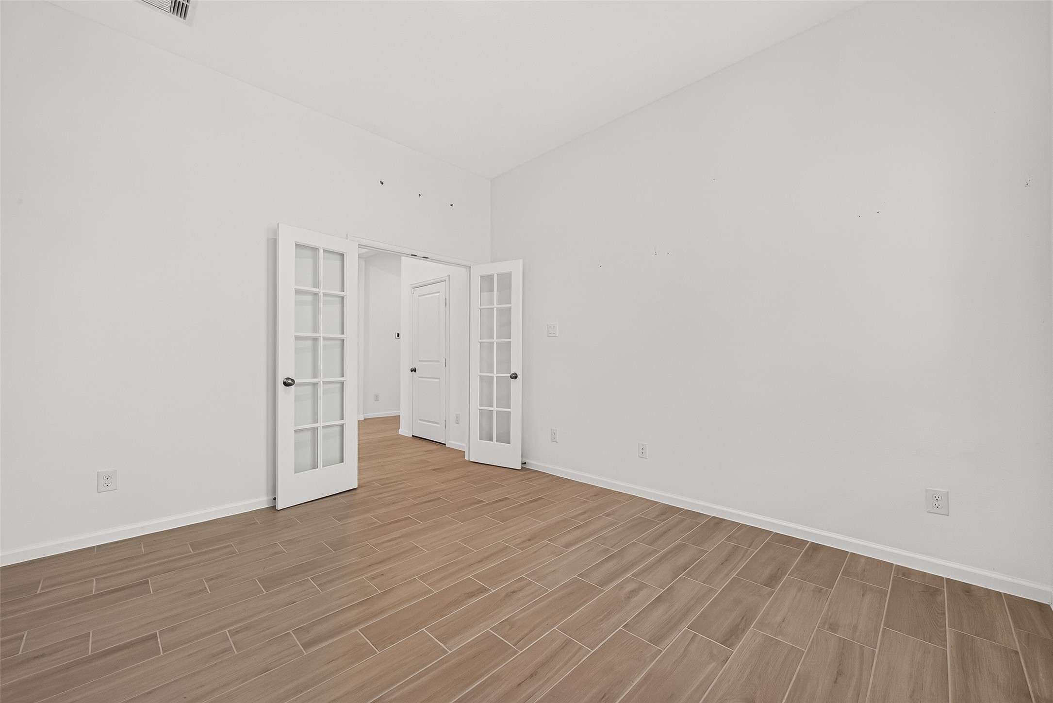 3623 Rock Ledge Drive Property Photo 8