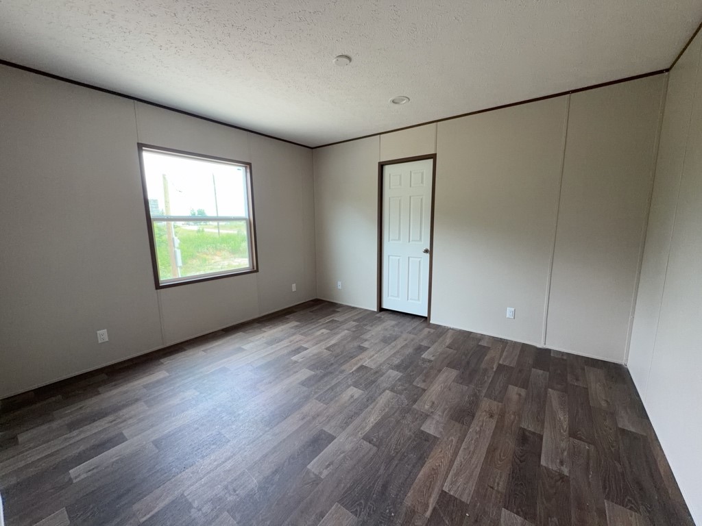 3046 5914 15 Property Photo 8