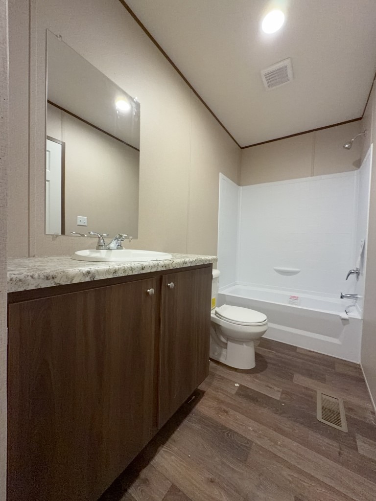 3046 5914 15 Property Photo 10