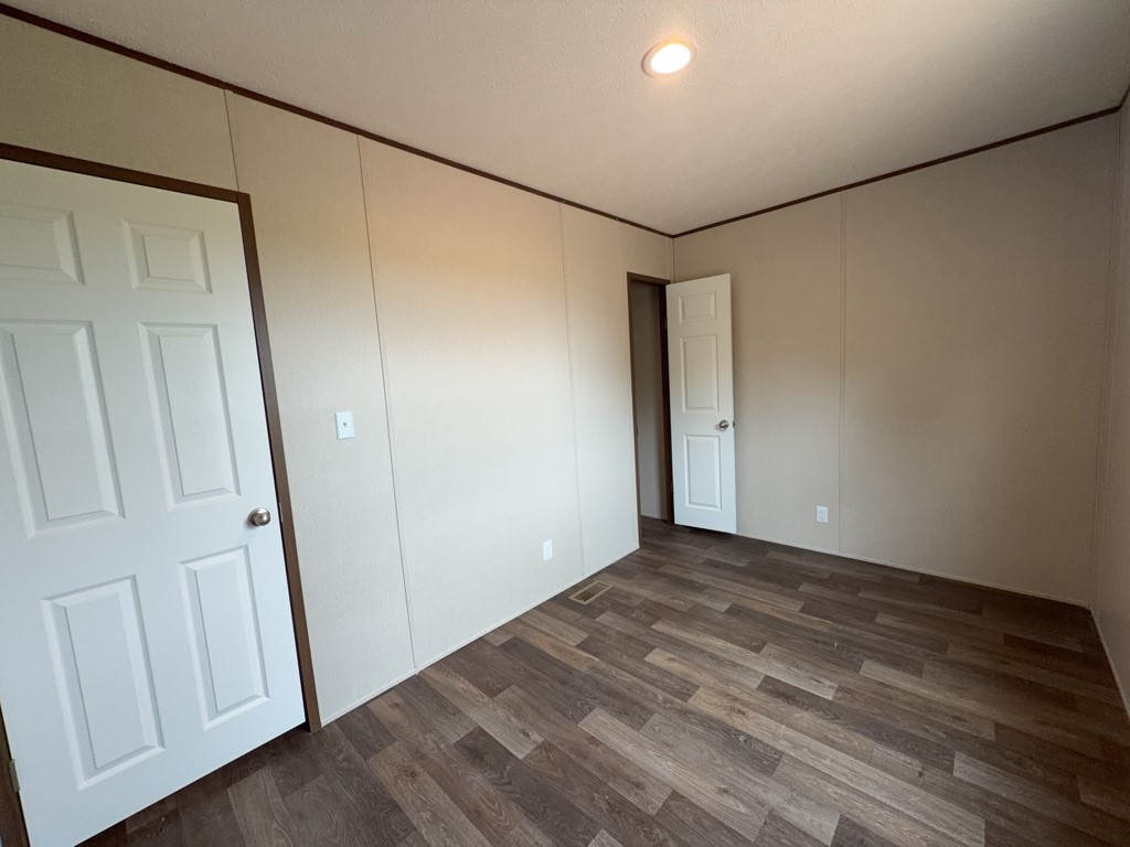 3046 5914 15 Property Photo 11