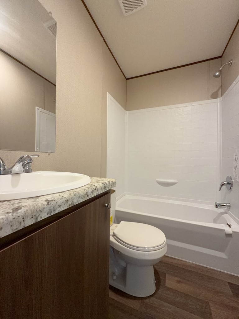 3046 5914 15 Property Photo 13