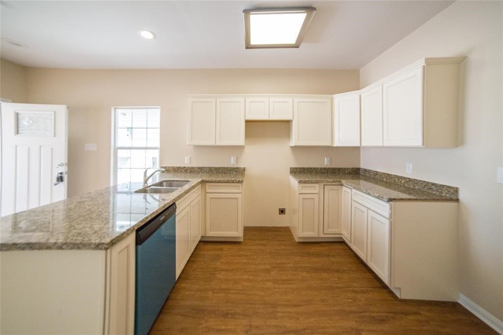 16917 Glenheath Property Photo 12