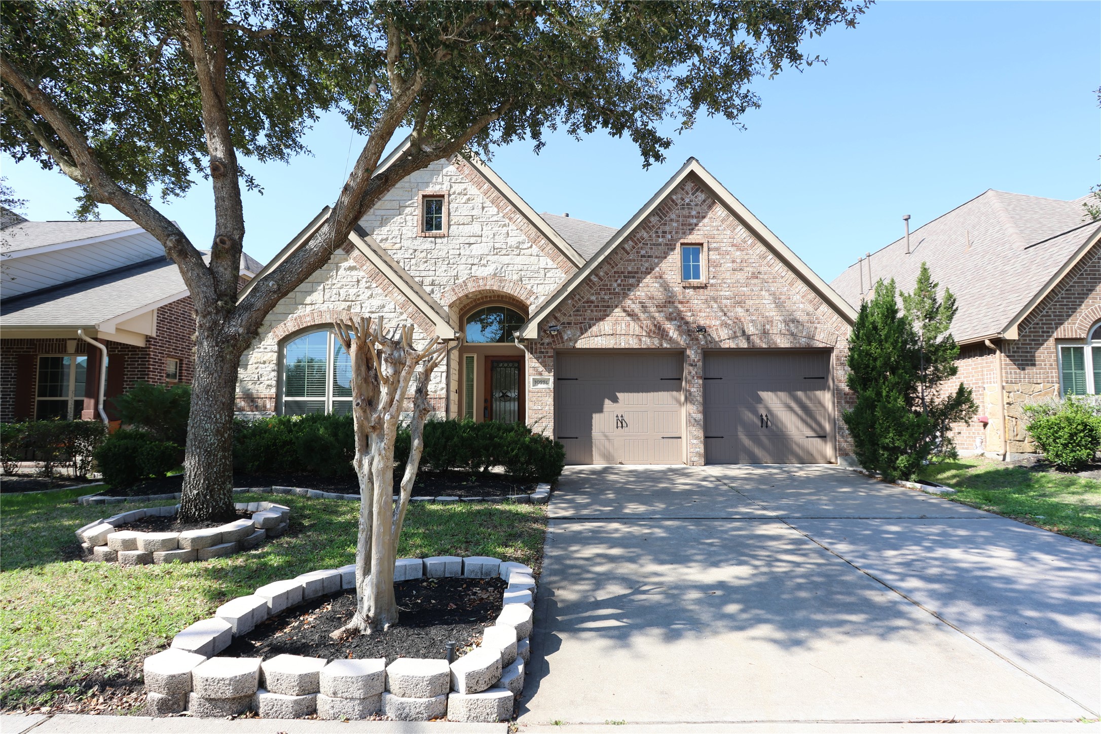 10226 Rouken Glen Court Property Photo 1