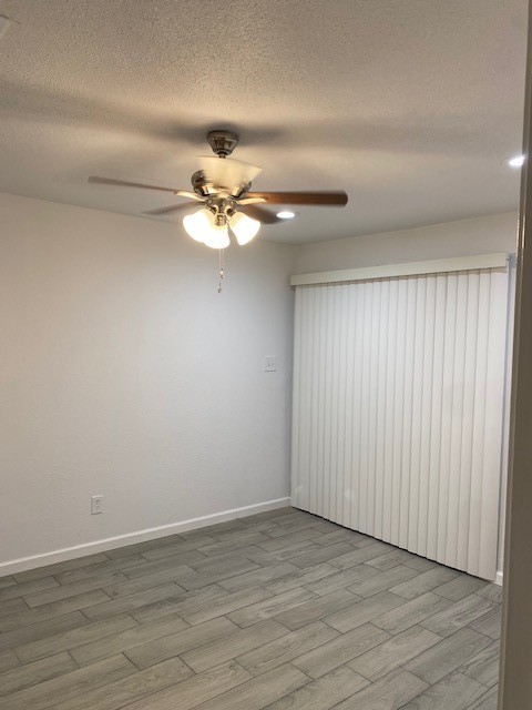 12728 Shannon Hills Drive Property Photo 4