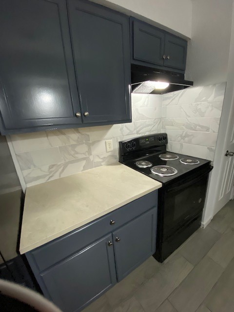 12728 Shannon Hills Drive Property Photo 9