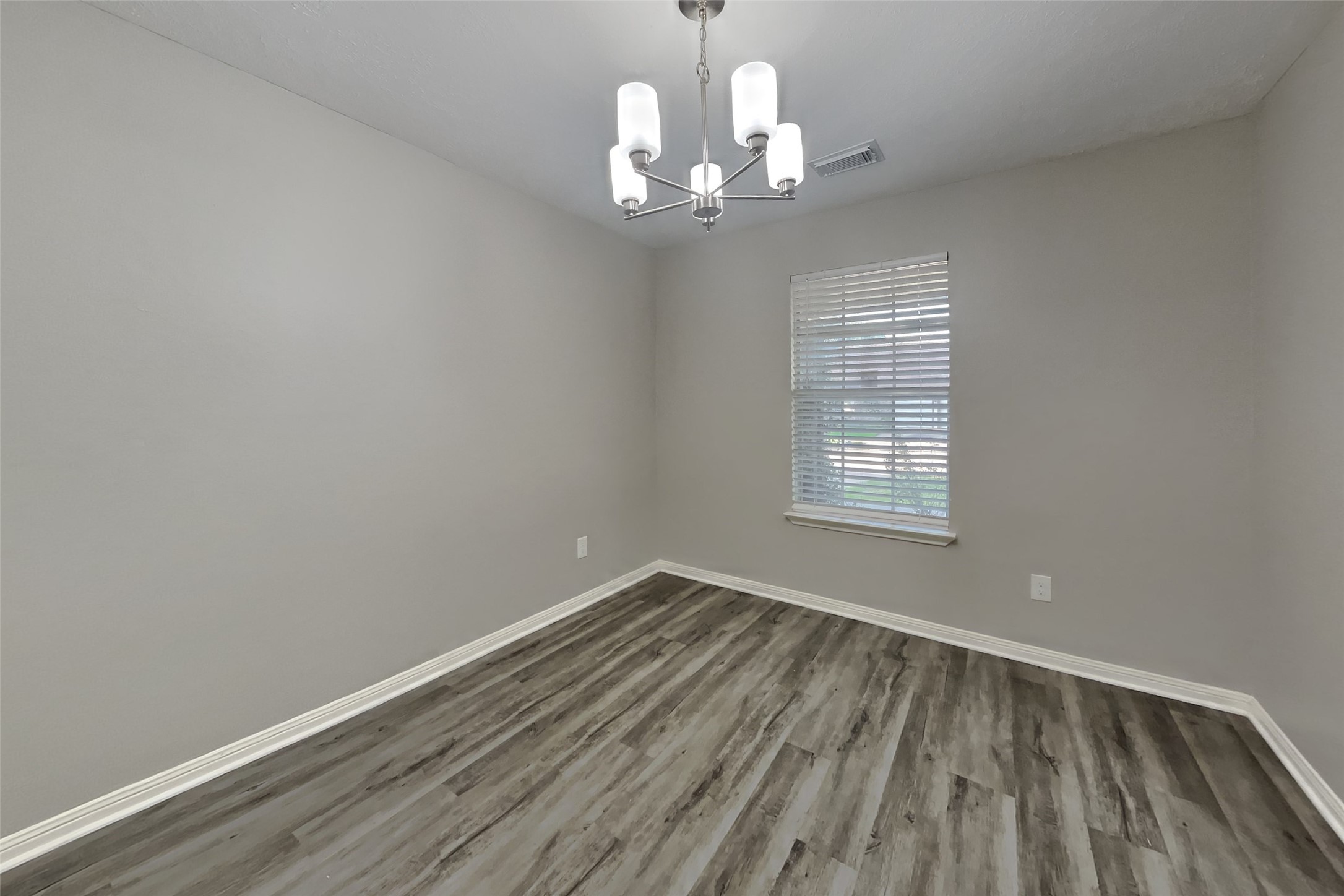19302 Winding Branch Drive Property Photo 7