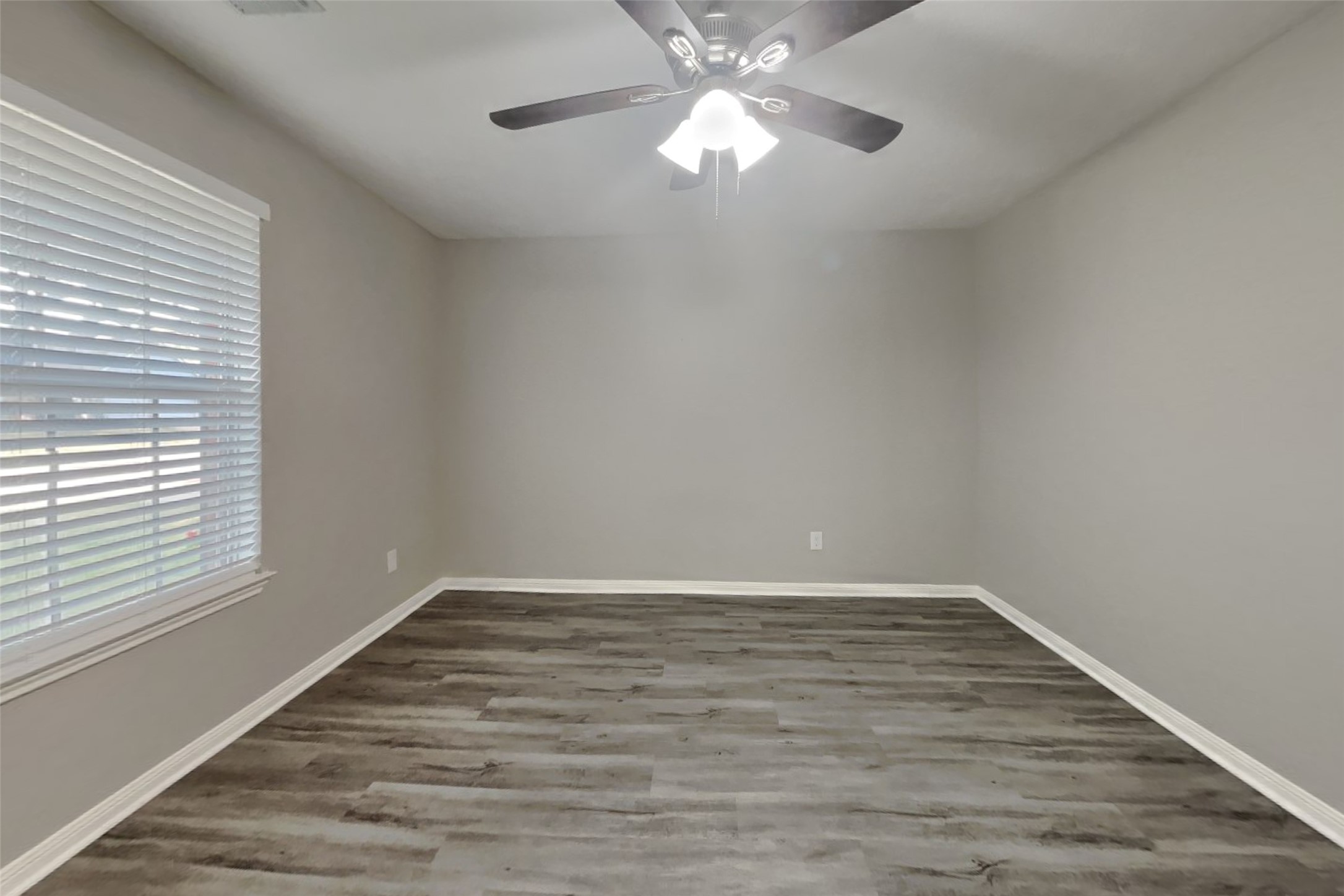 19302 Winding Branch Drive Property Photo 17