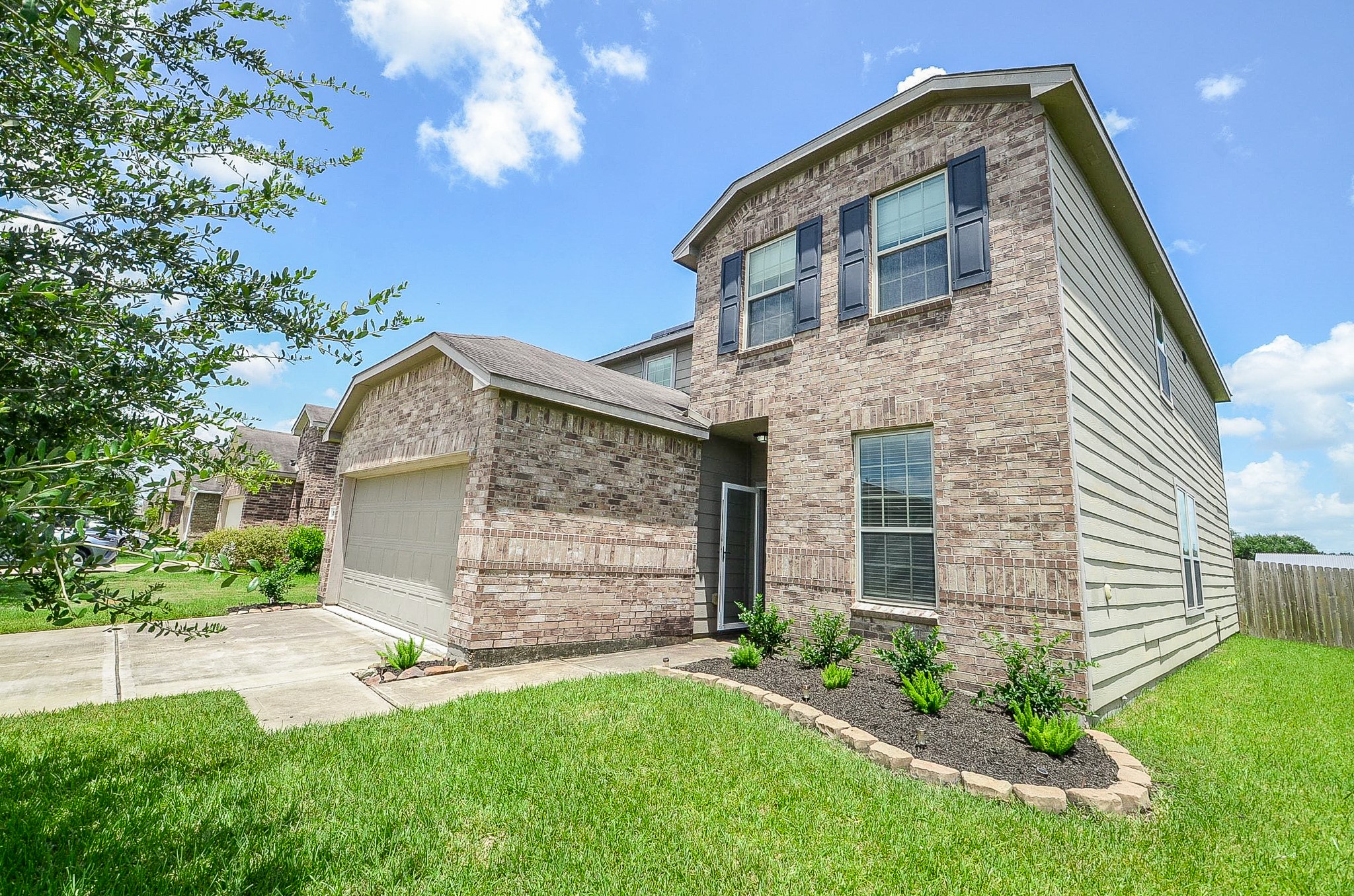 2539 Bedrock Lane Property Photo 1