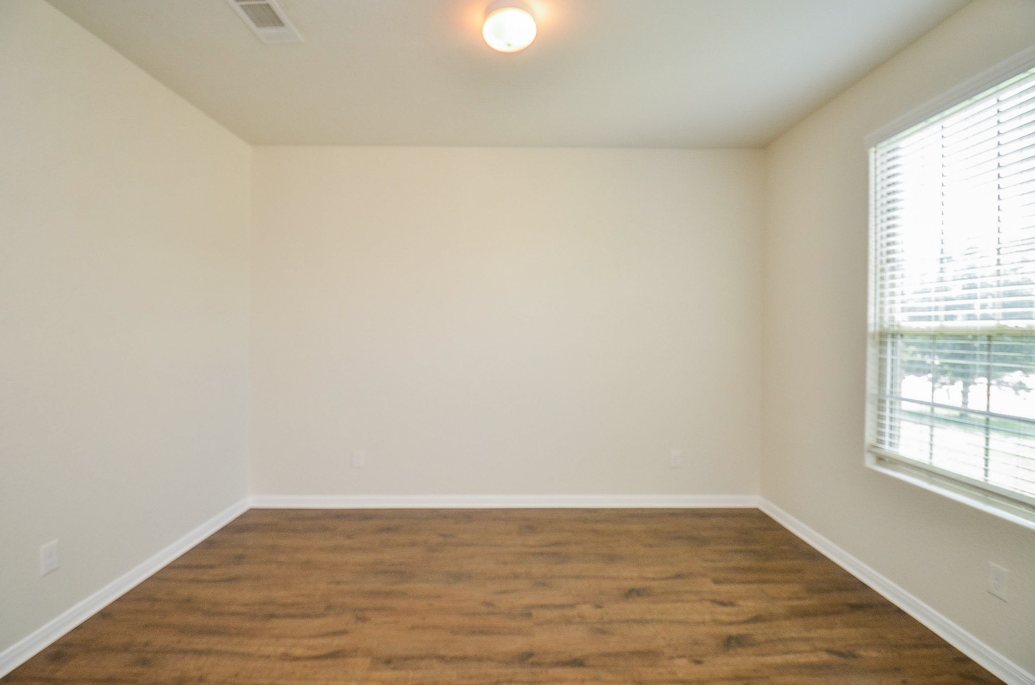 2539 Bedrock Lane Property Photo 6