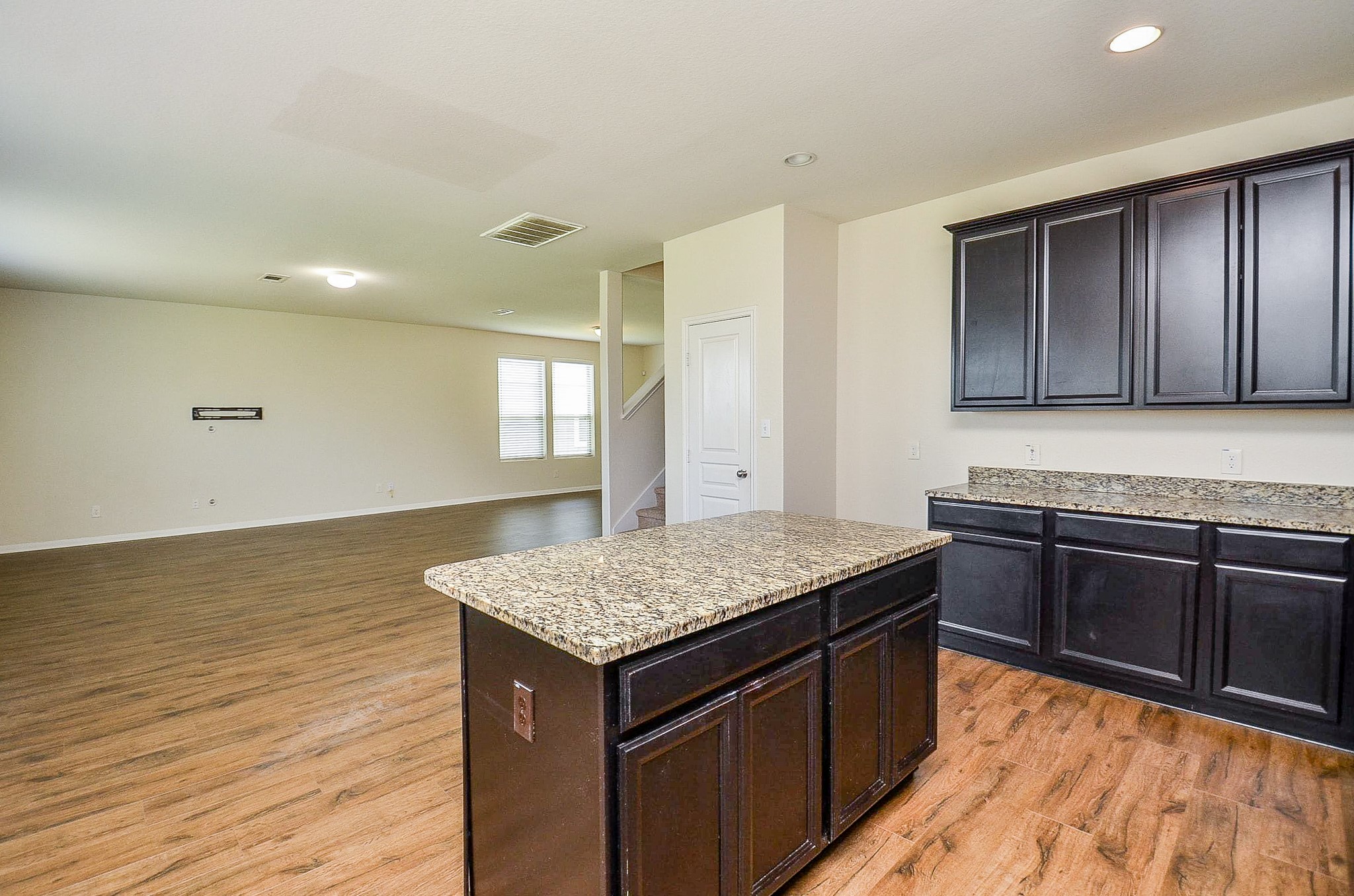 2539 Bedrock Lane Property Photo 14