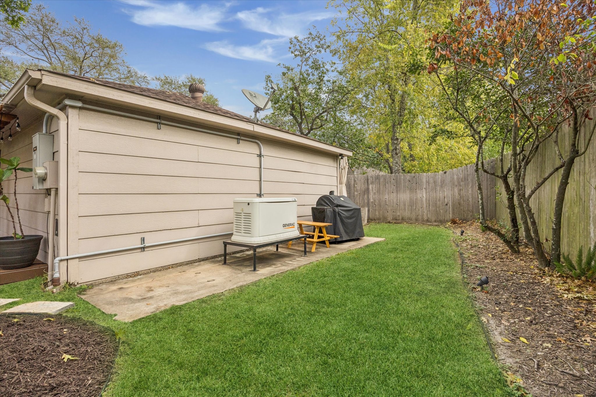1526 Haven Lock Drive Property Photo 32