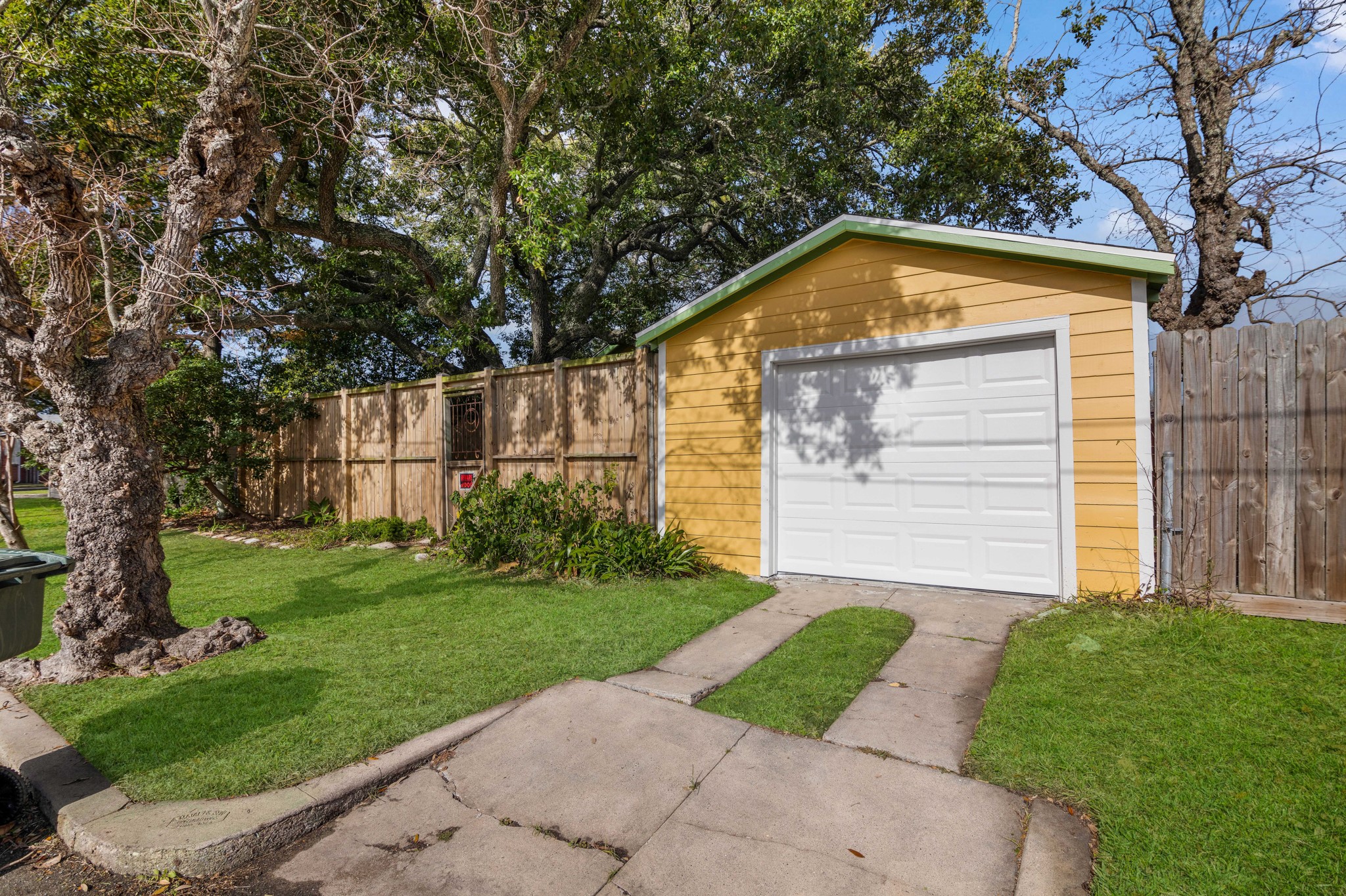 4823 Fannin Drive Property Photo 45