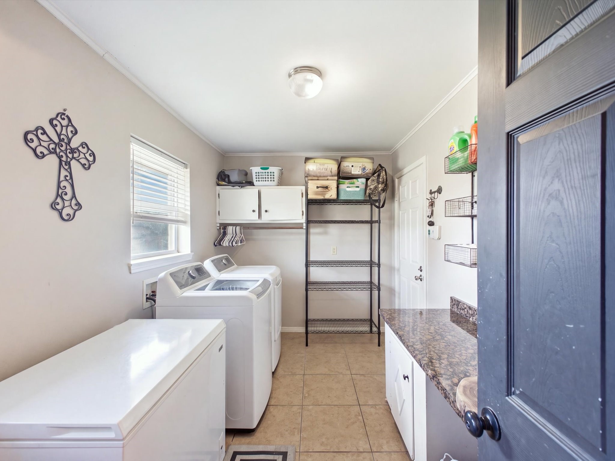 2104 French Place Property Photo 17