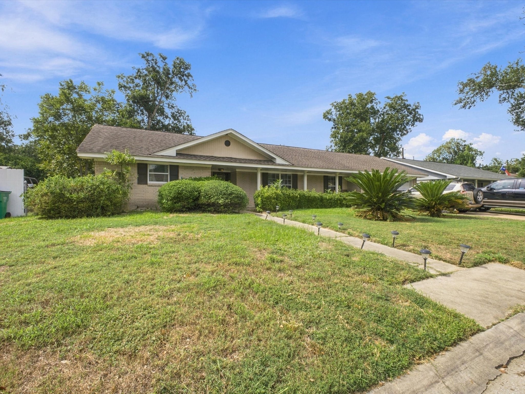 2104 French Place Property Photo 22