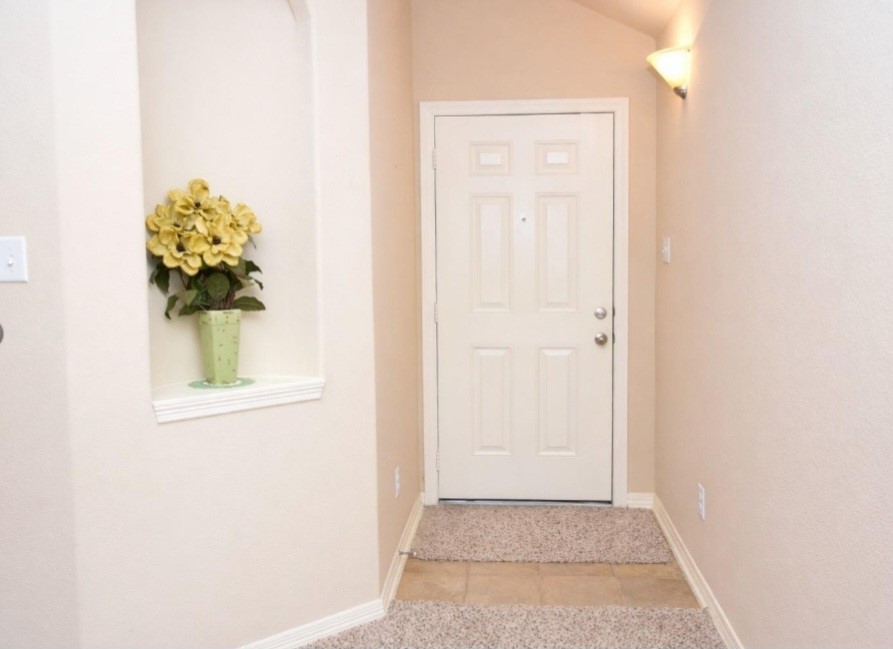 6207 Lovage Avenue Property Photo 6