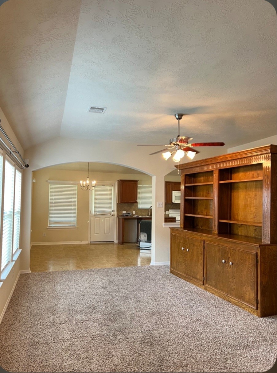 6207 Lovage Avenue Property Photo 7