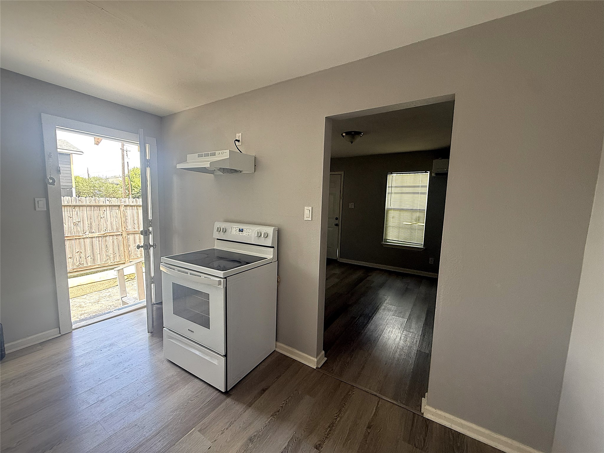 4319 Chapman Street Property Photo 6