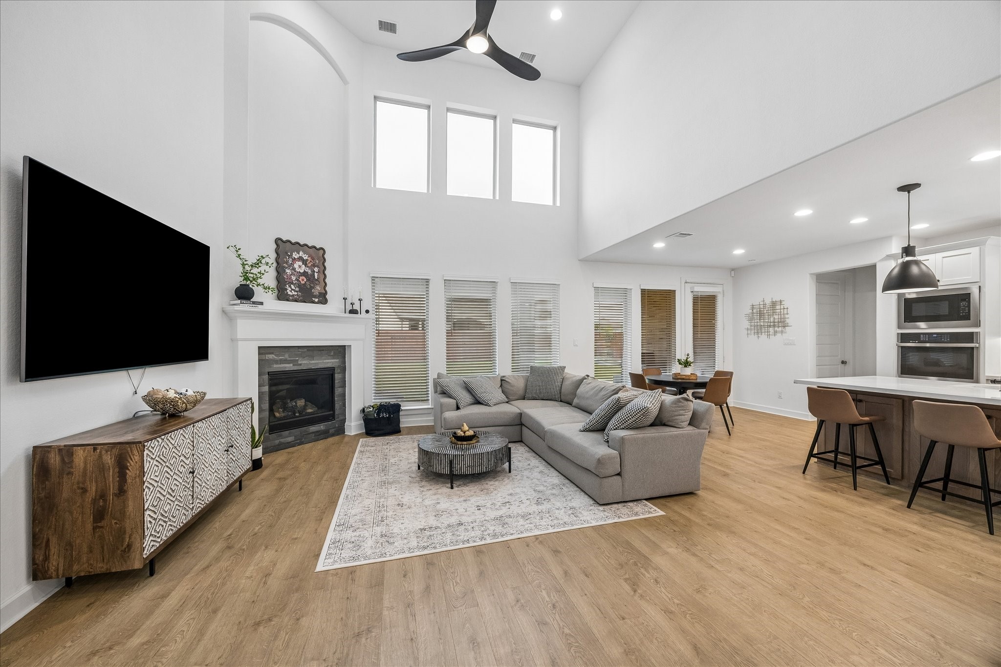 24407 Green Buffalograss Trail Property Photo 12