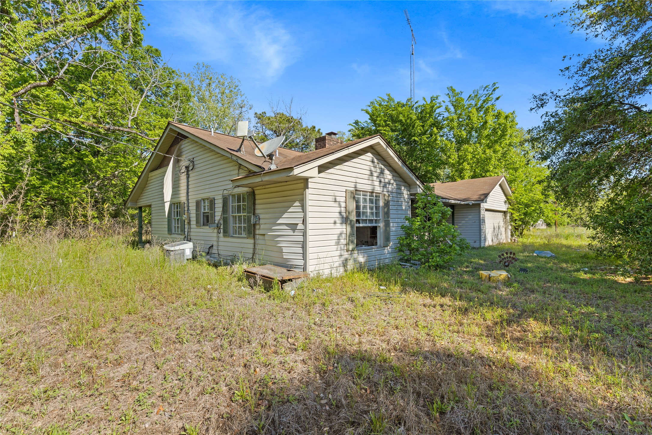 209 Fishermans Trail Property Photo 6