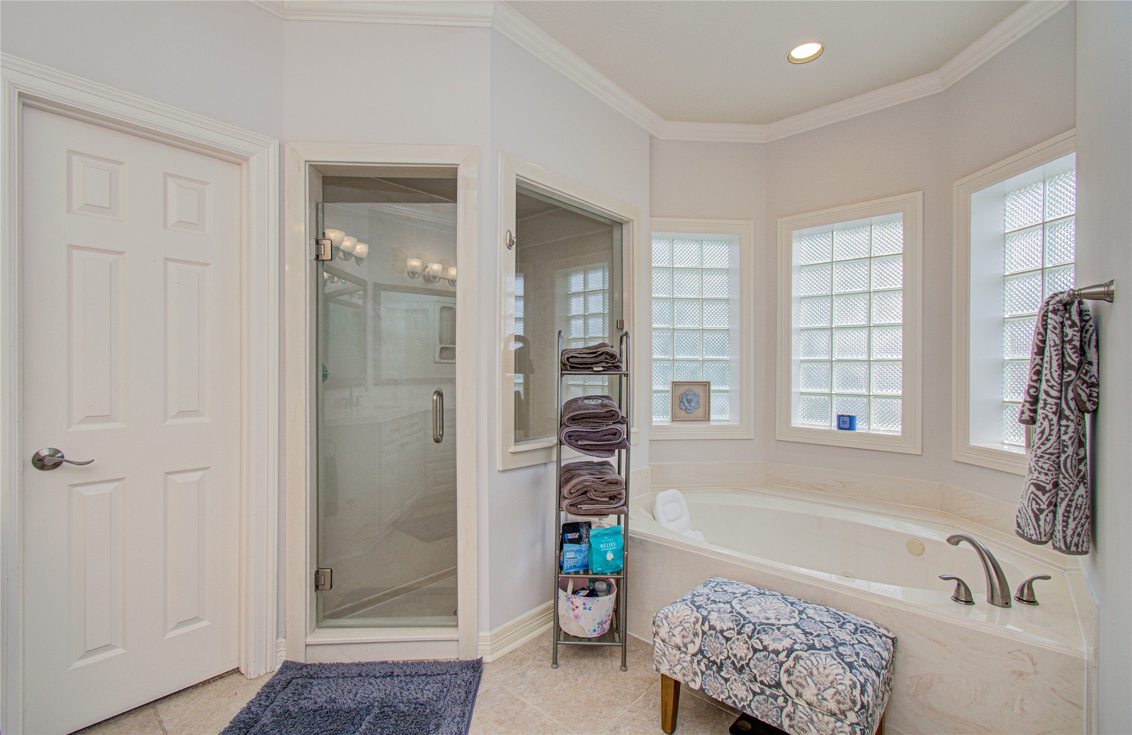 2 English Glade Court Property Photo 31
