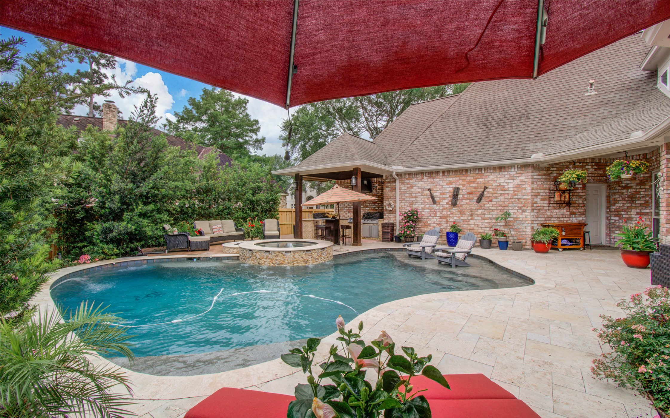 2 English Glade Court Property Photo 43