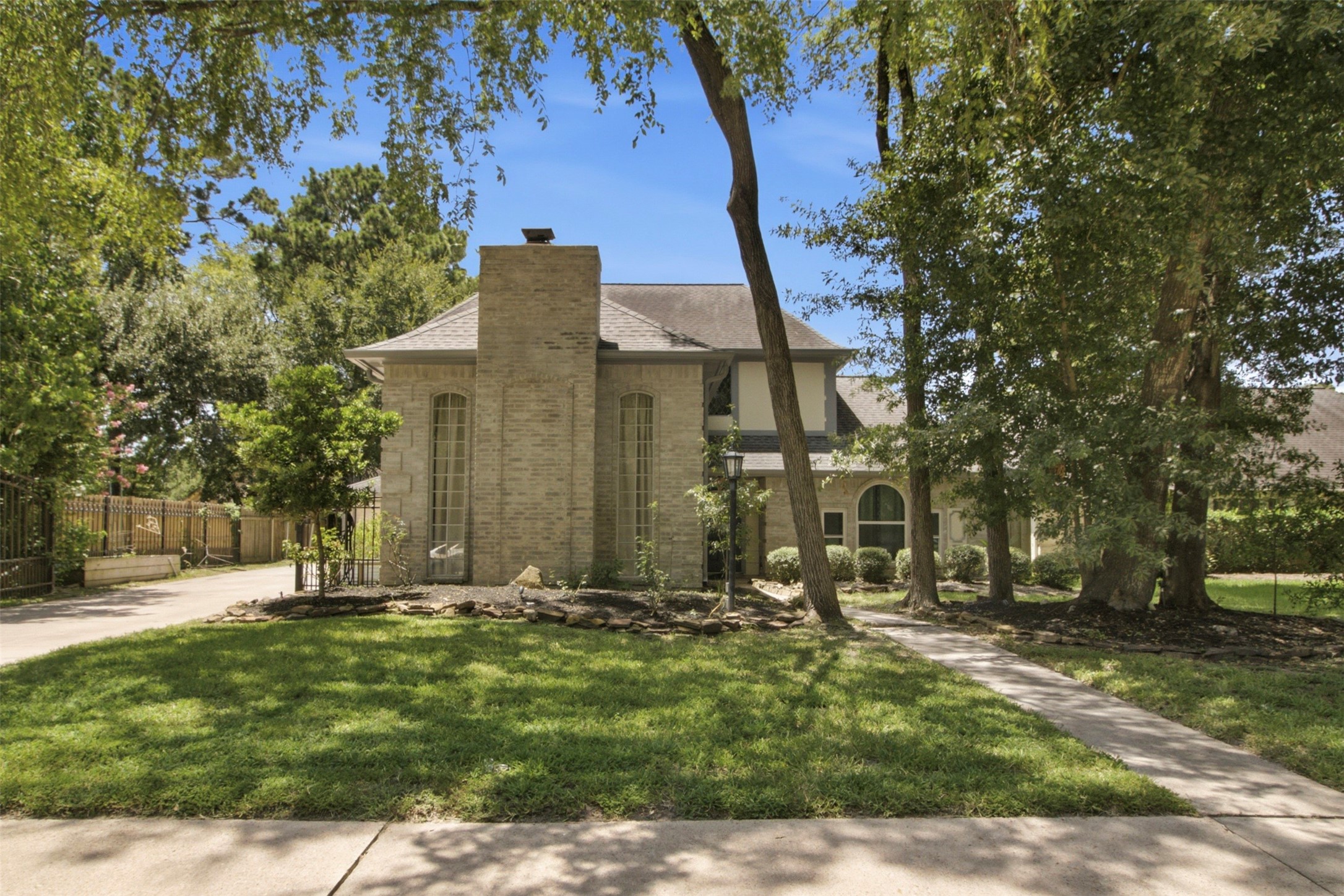 15211 River Park Drive Property Photo 1