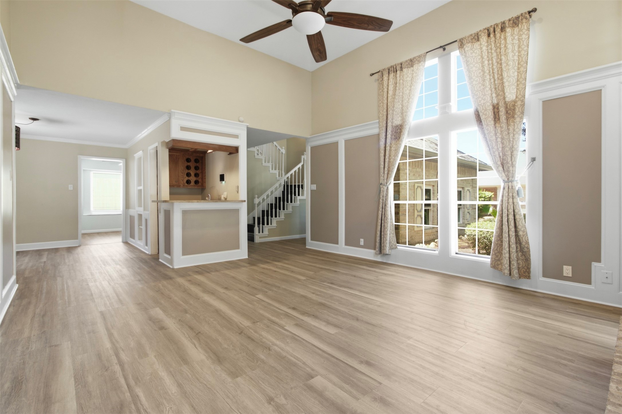 15211 River Park Drive Property Photo 8