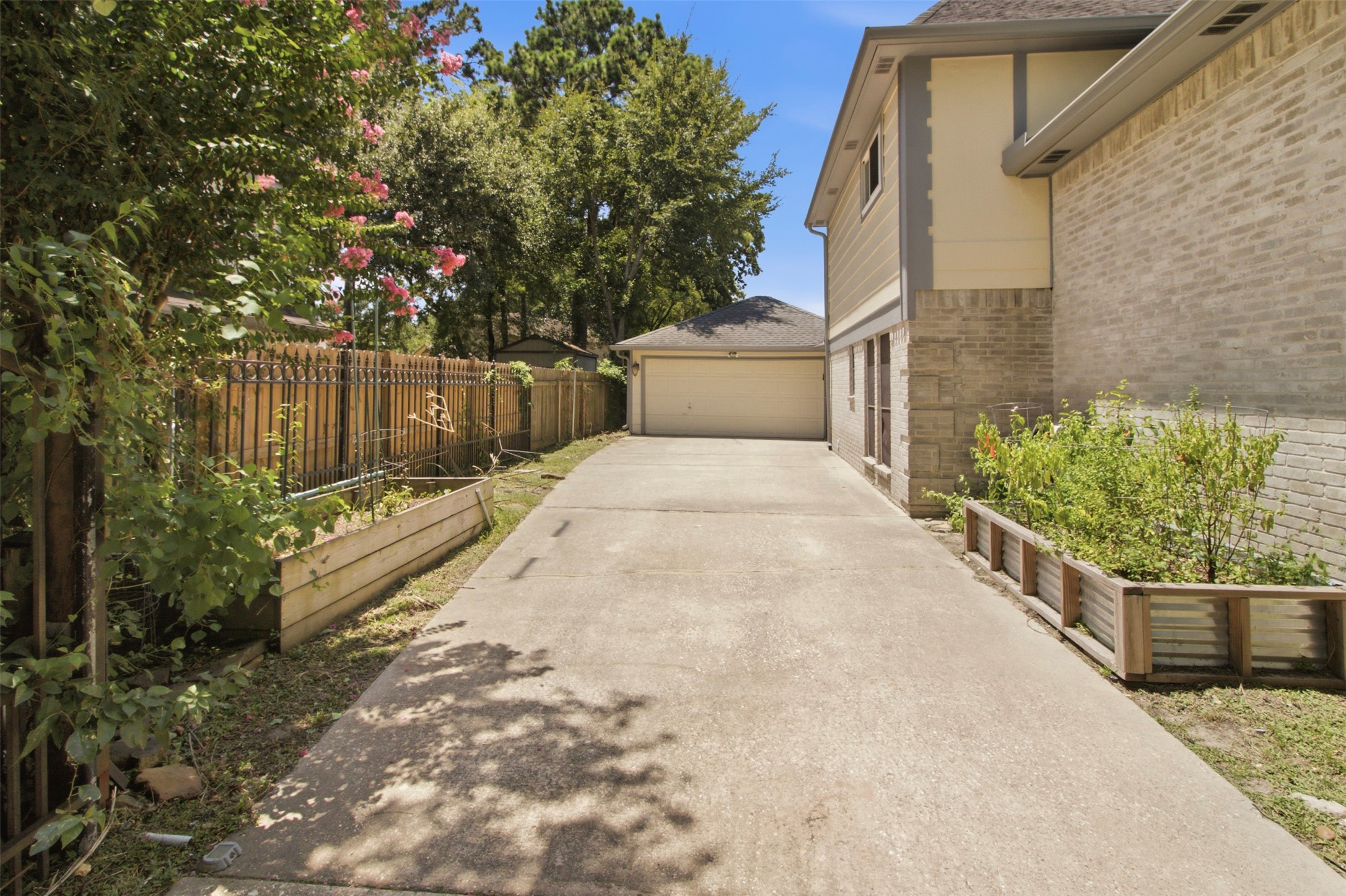 15211 River Park Drive Property Photo 36