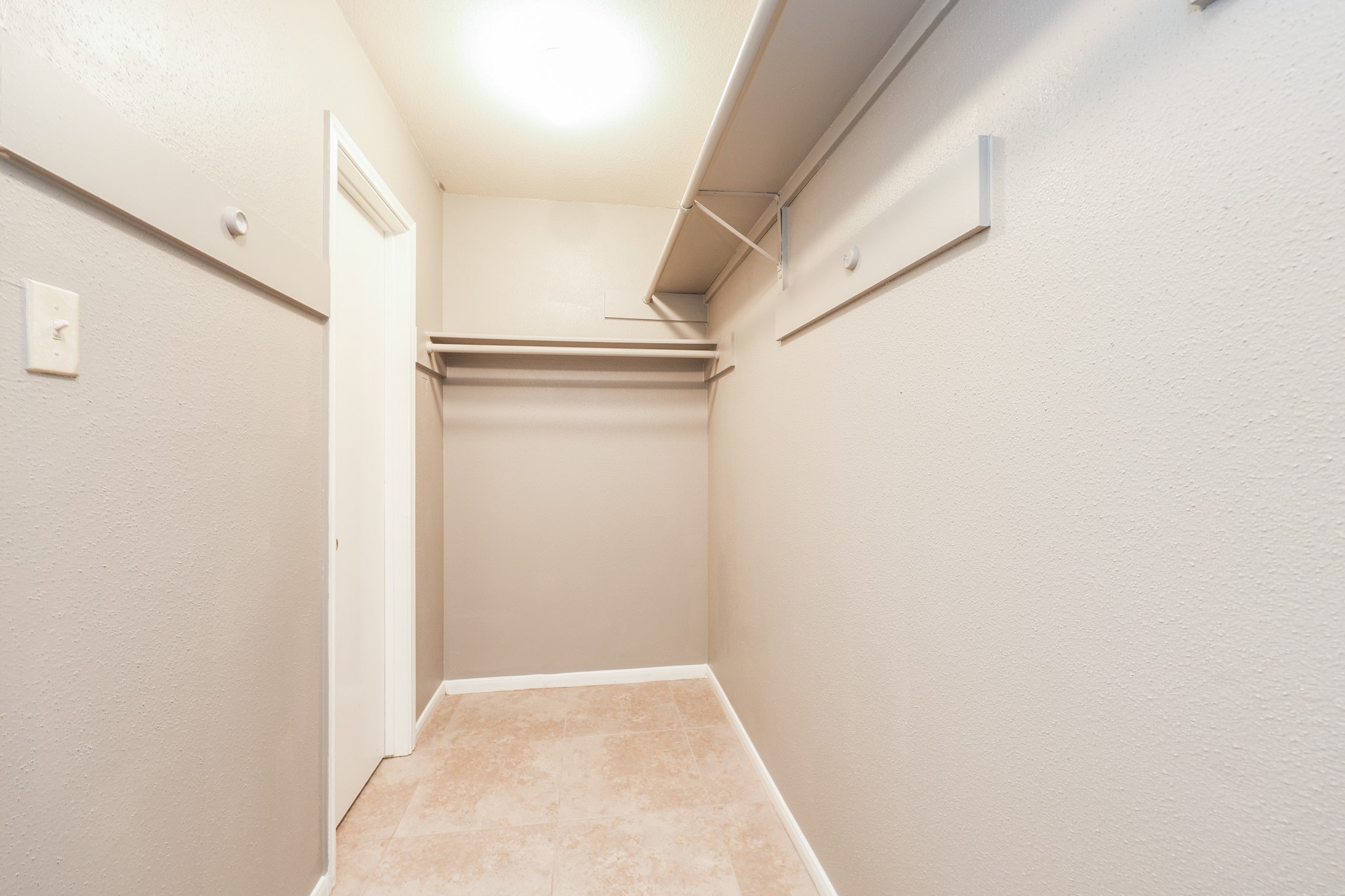 2306 Old Oak Lane Property Photo 14