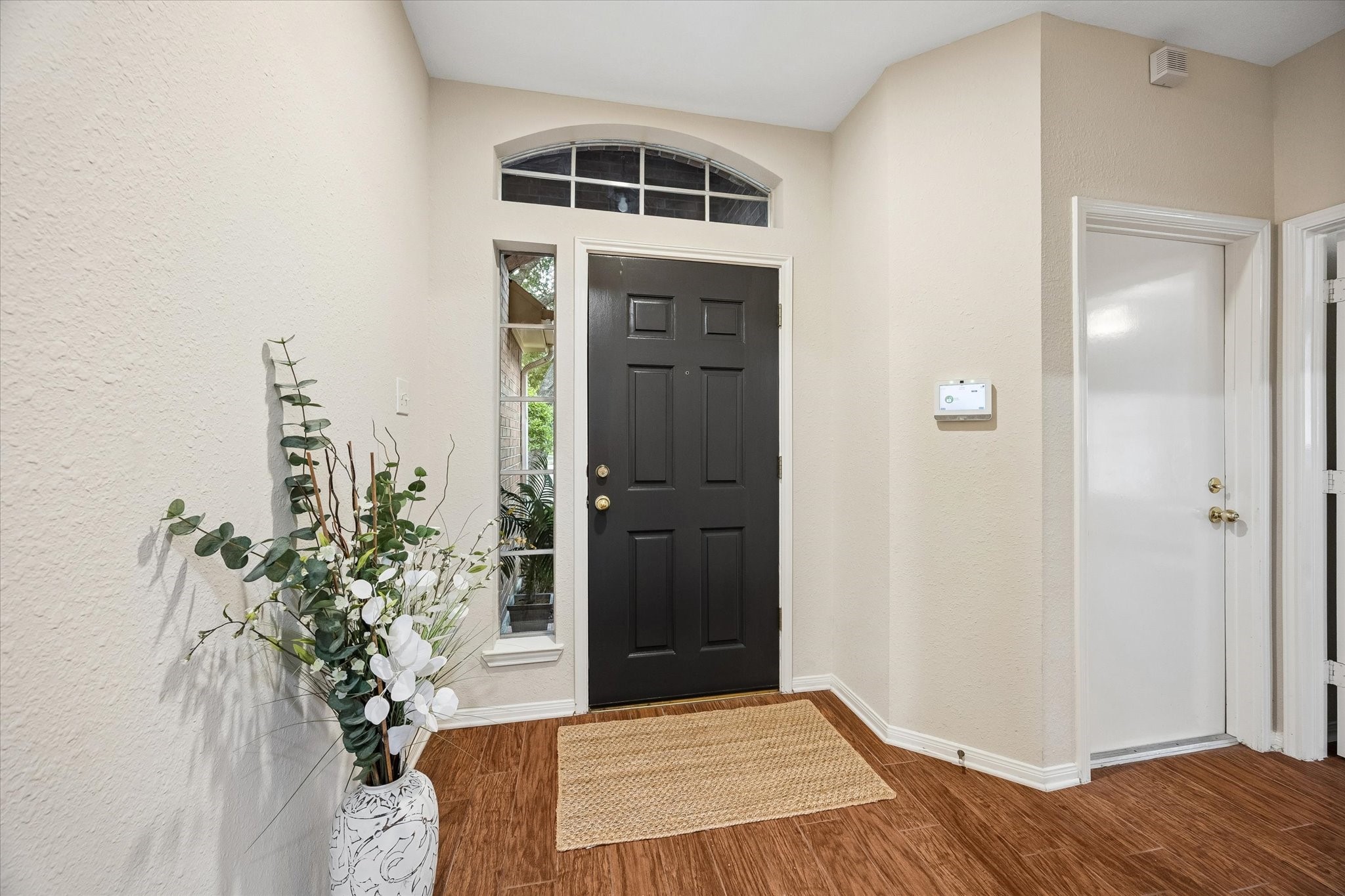3602 Avey Court Property Photo 4