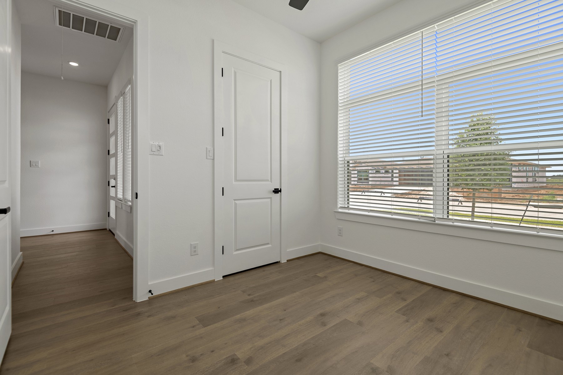 1911 Drover Lane Property Photo 15