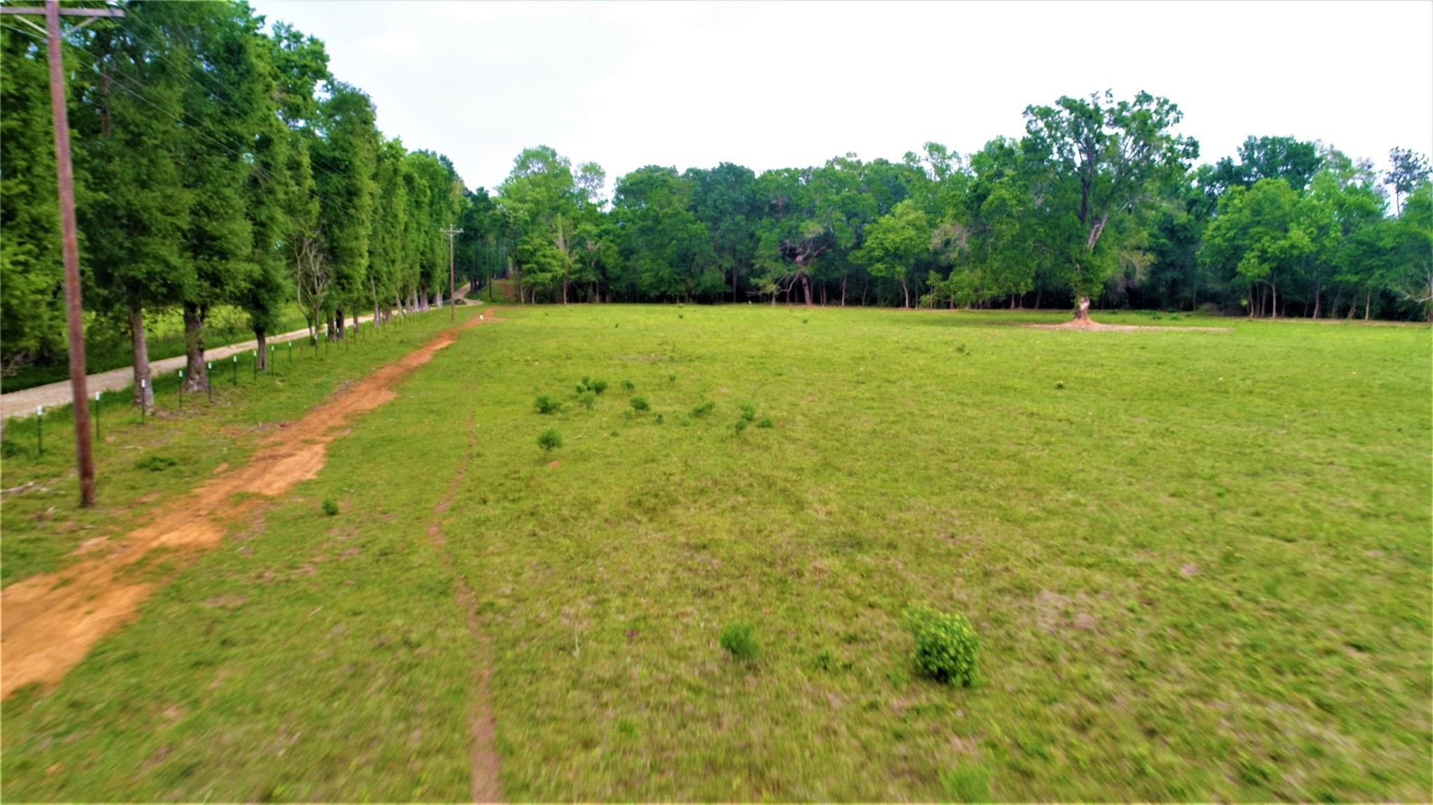 813 County Road 4110 Property Photo 1